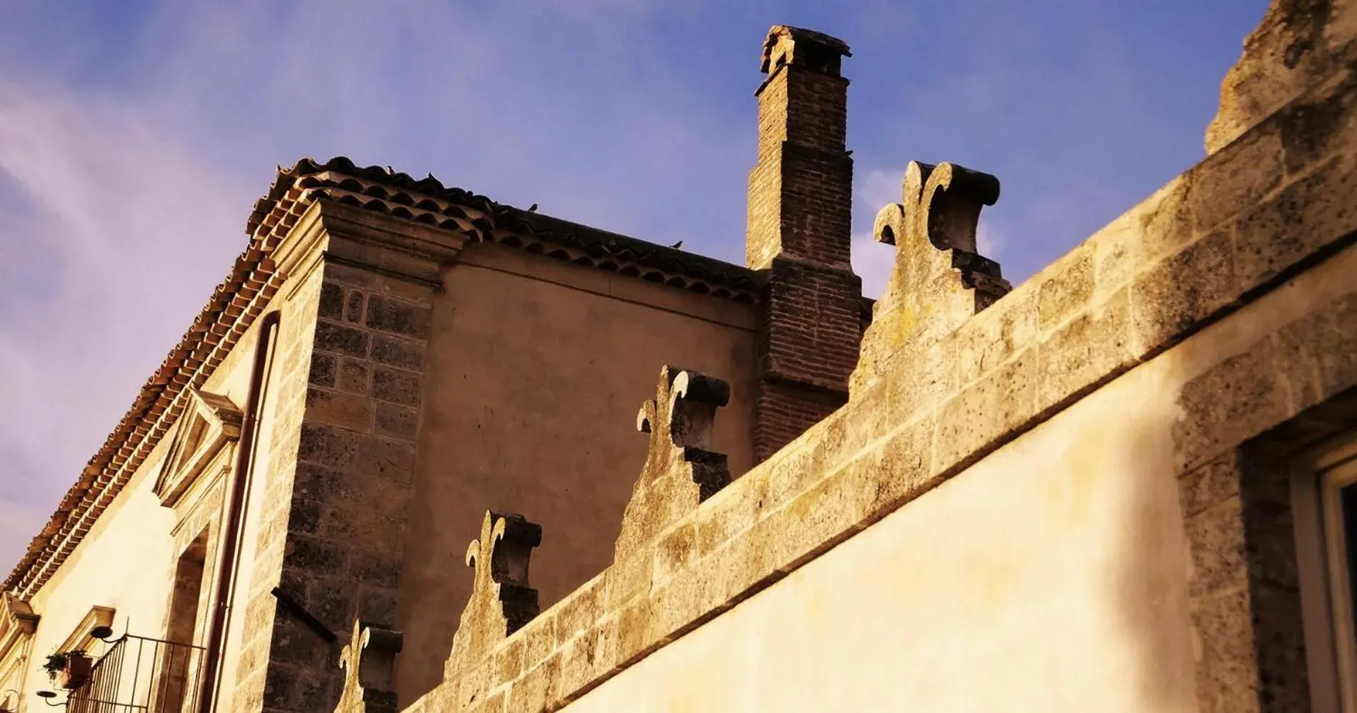 Property Building in Castello Camemi