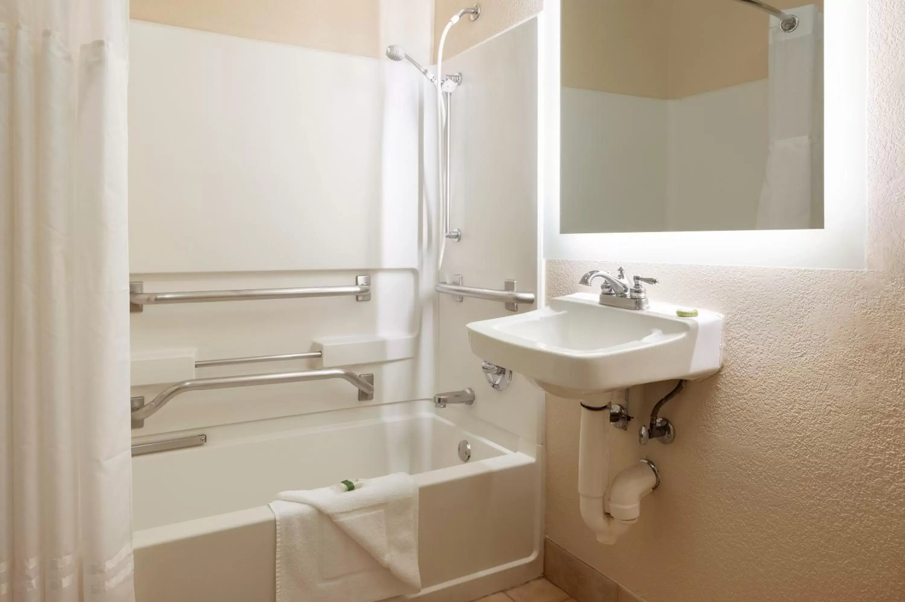 Bathroom in Larkspur Landing Milpitas-An All-Suite Hotel