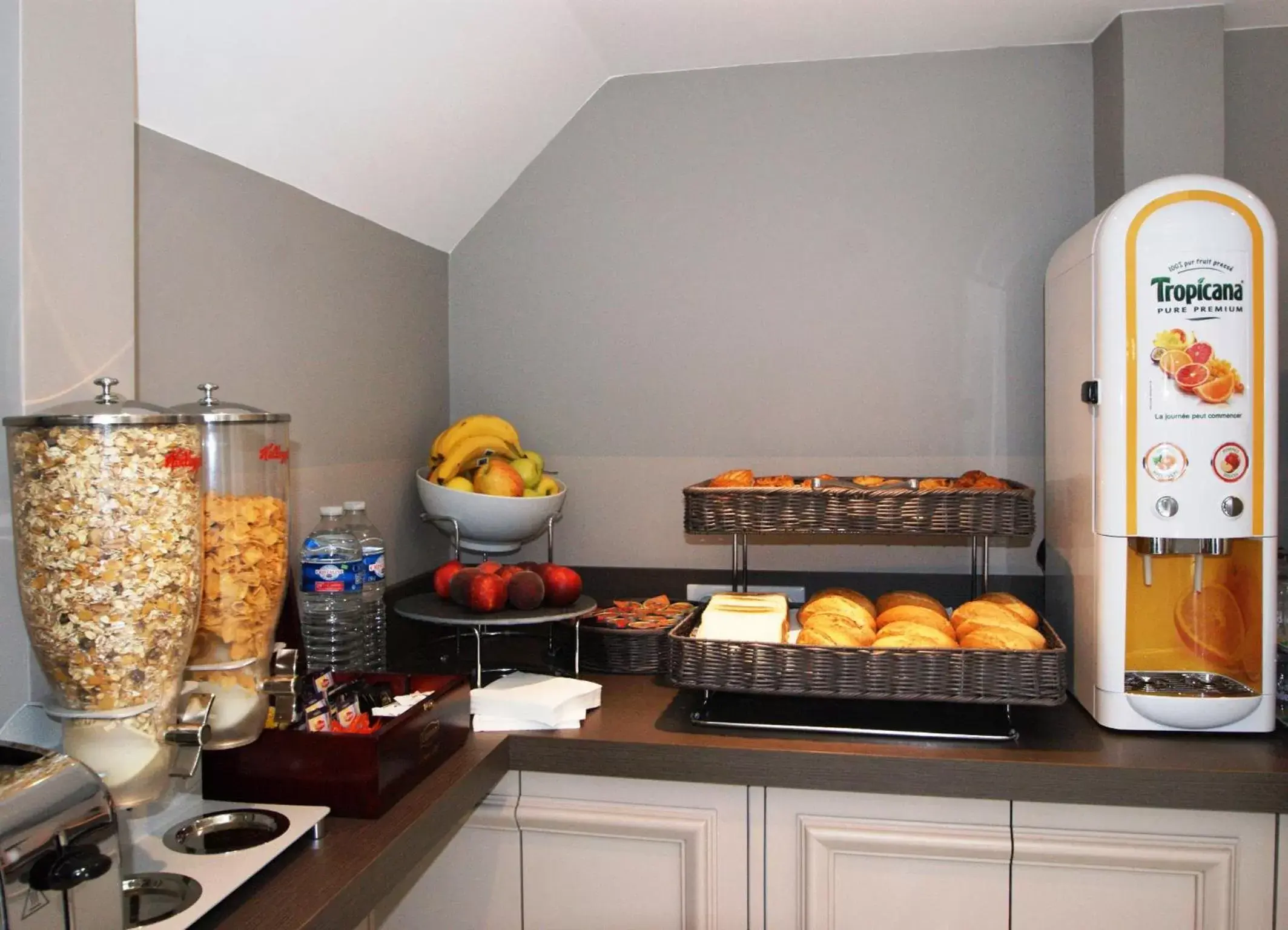 Continental breakfast, Food in Acropolis Hotel Paris Boulogne