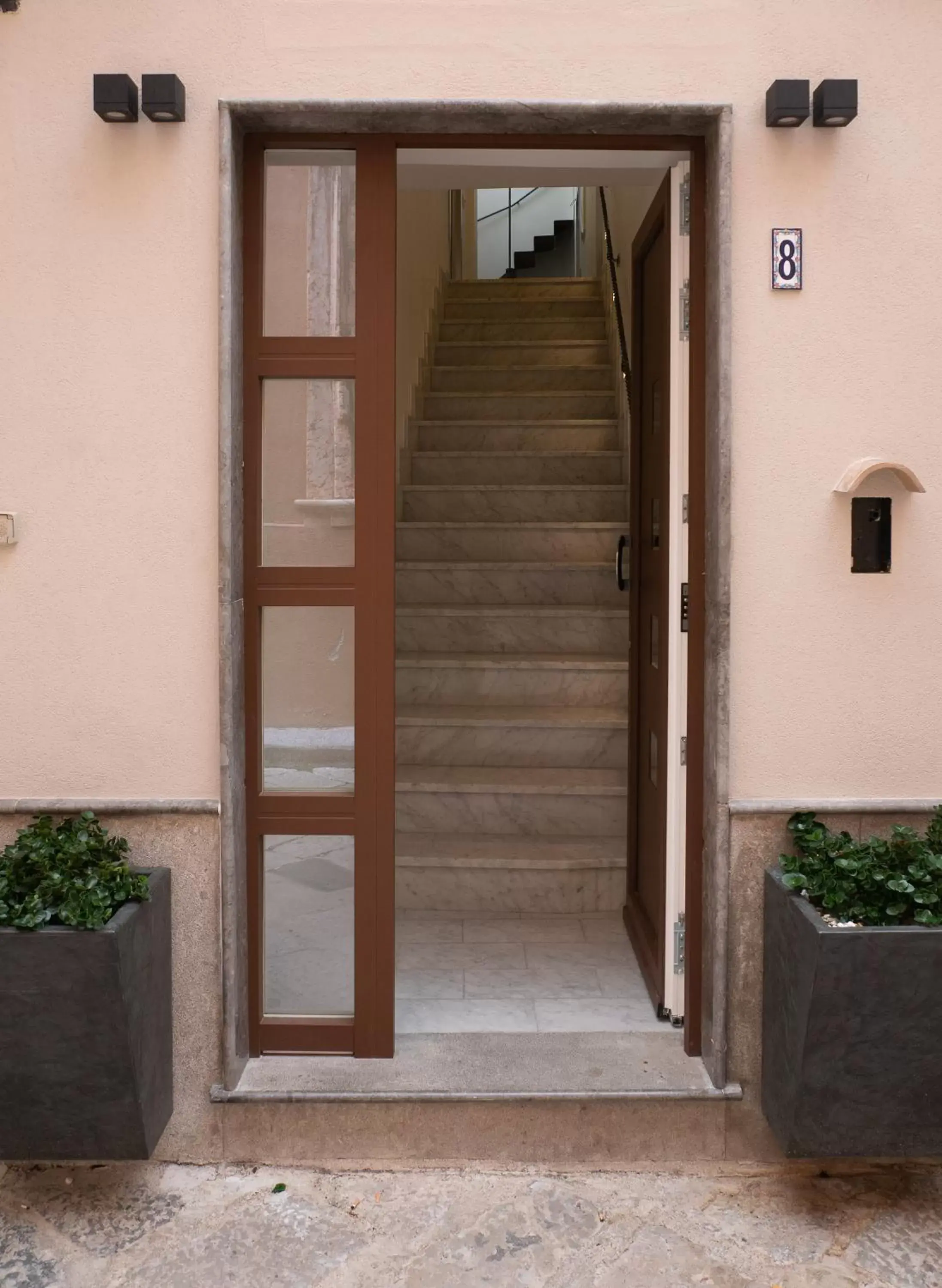 Property building, Facade/Entrance in San Francesco Rooms and Apartment with Terrace in Palermo