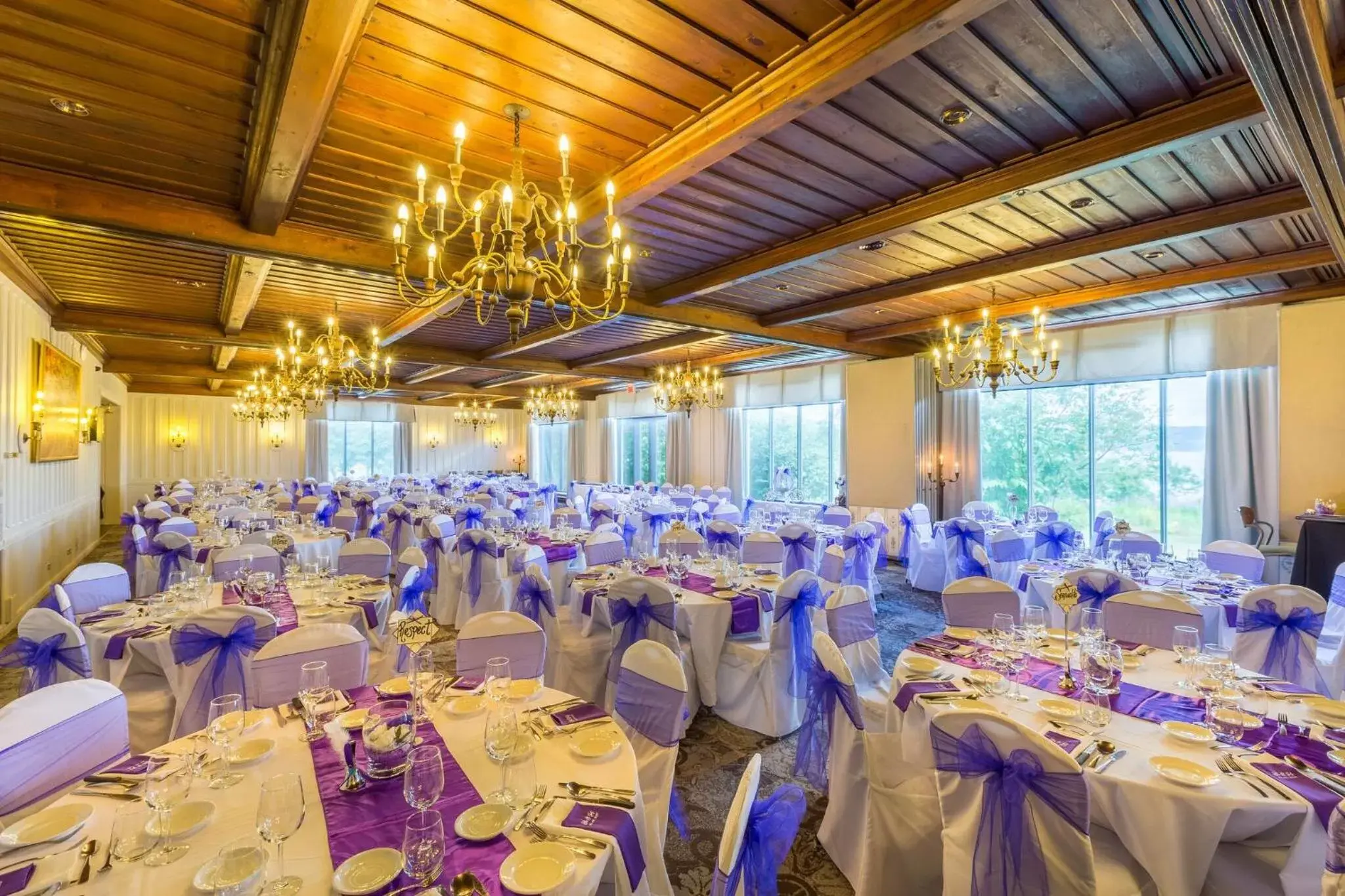 Banquet Facilities in Hôtel le Manoir Baie-Comeau