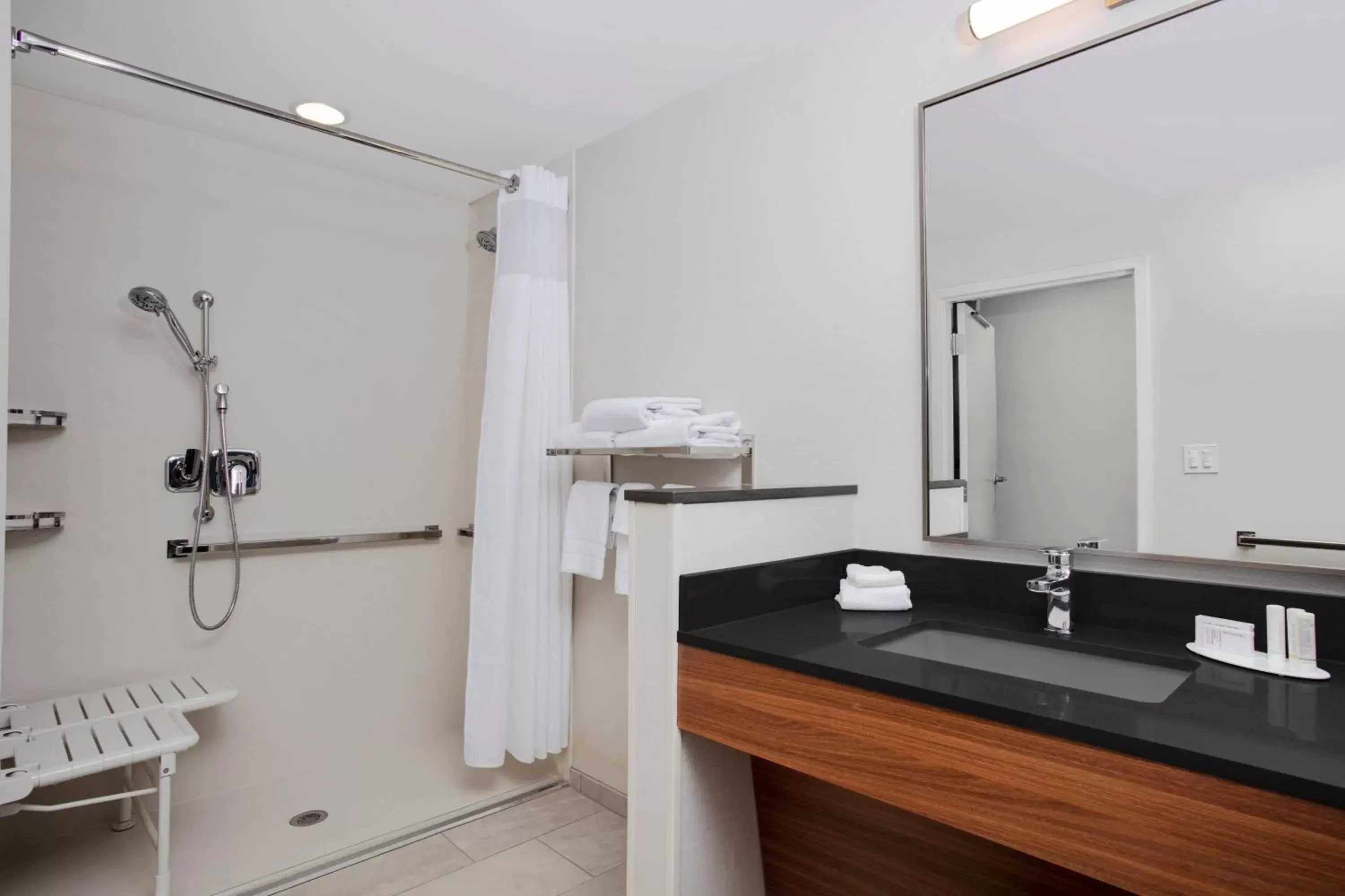 Bathroom in Fairfield by Marriott Inn & Suites Lebanon Near Expo Center