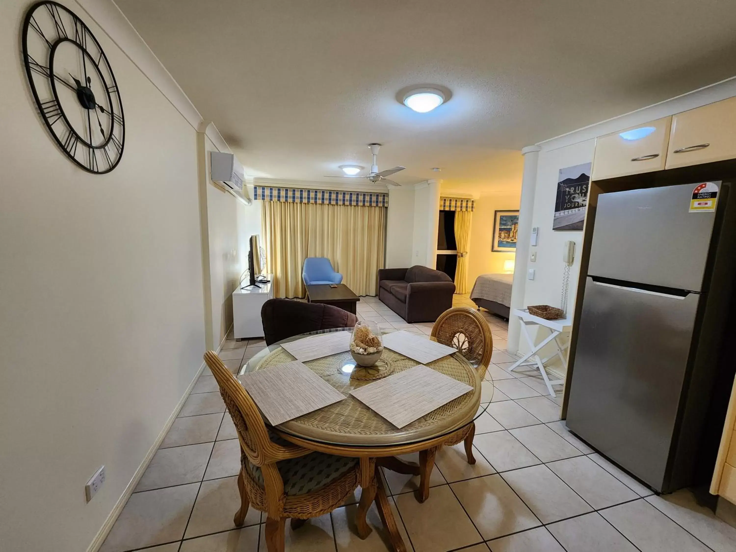 Dining Area in Fairways Golf & Beach Retreat Bribie Island