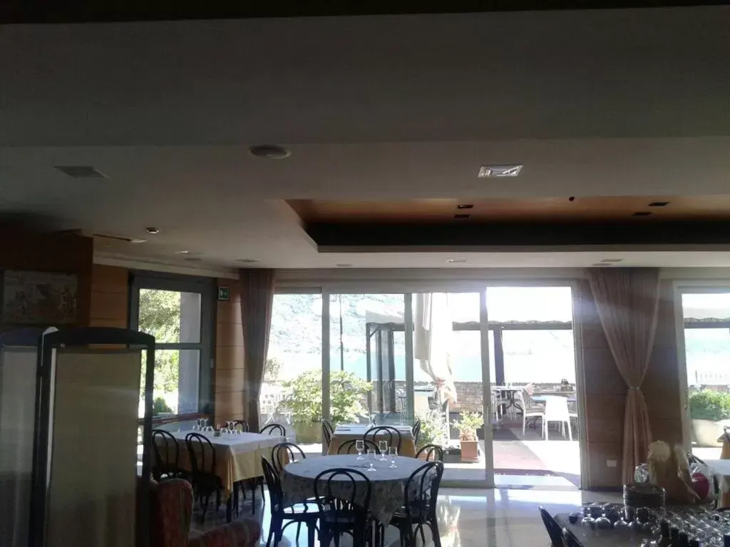 Restaurant/Places to Eat in Locanda del Lago Rosmunda