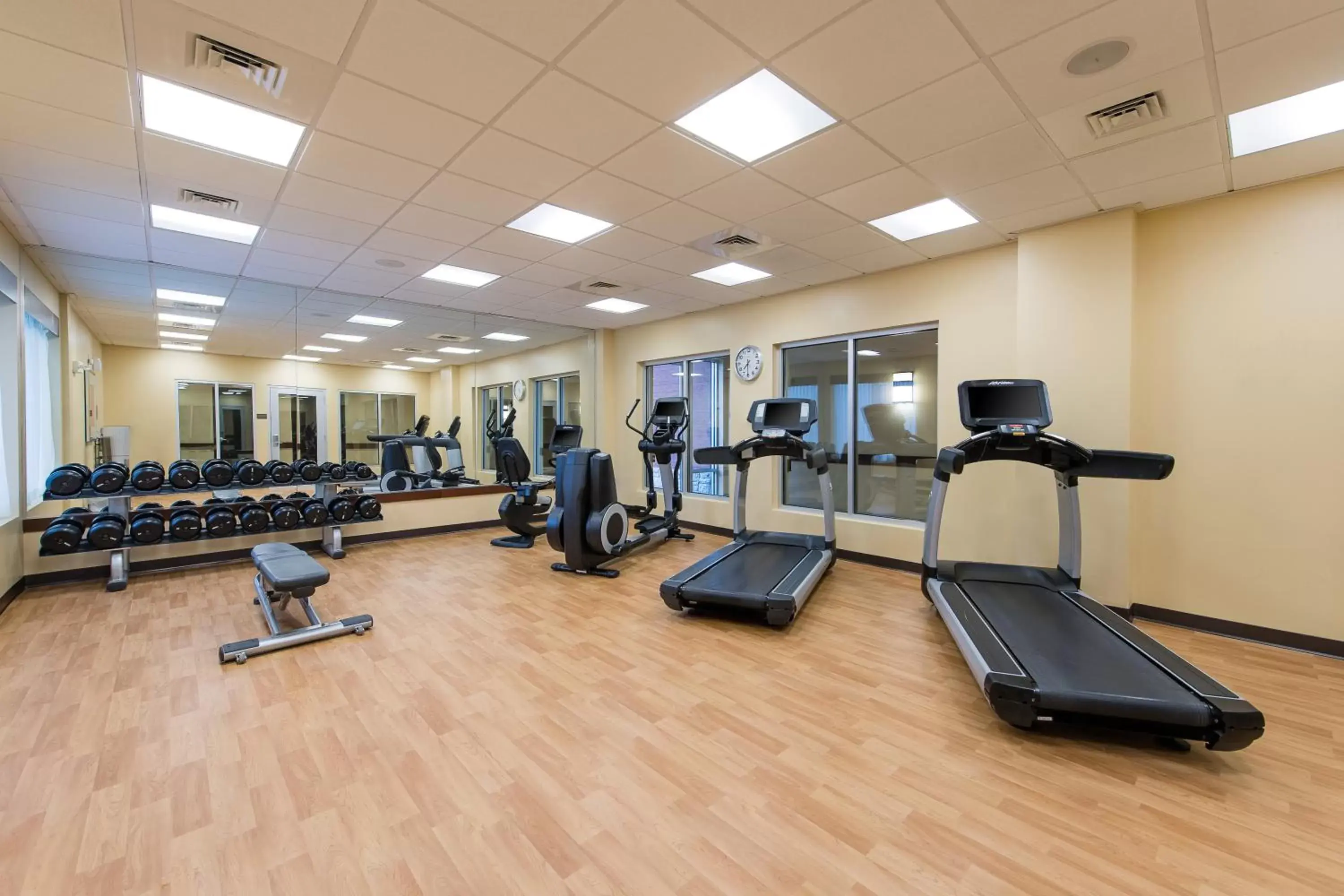 Fitness centre/facilities in Hyatt Place Charleston Airport / Convention Center Fitness centre/facilities in Hyatt Place Charleston Airport / Convention Center