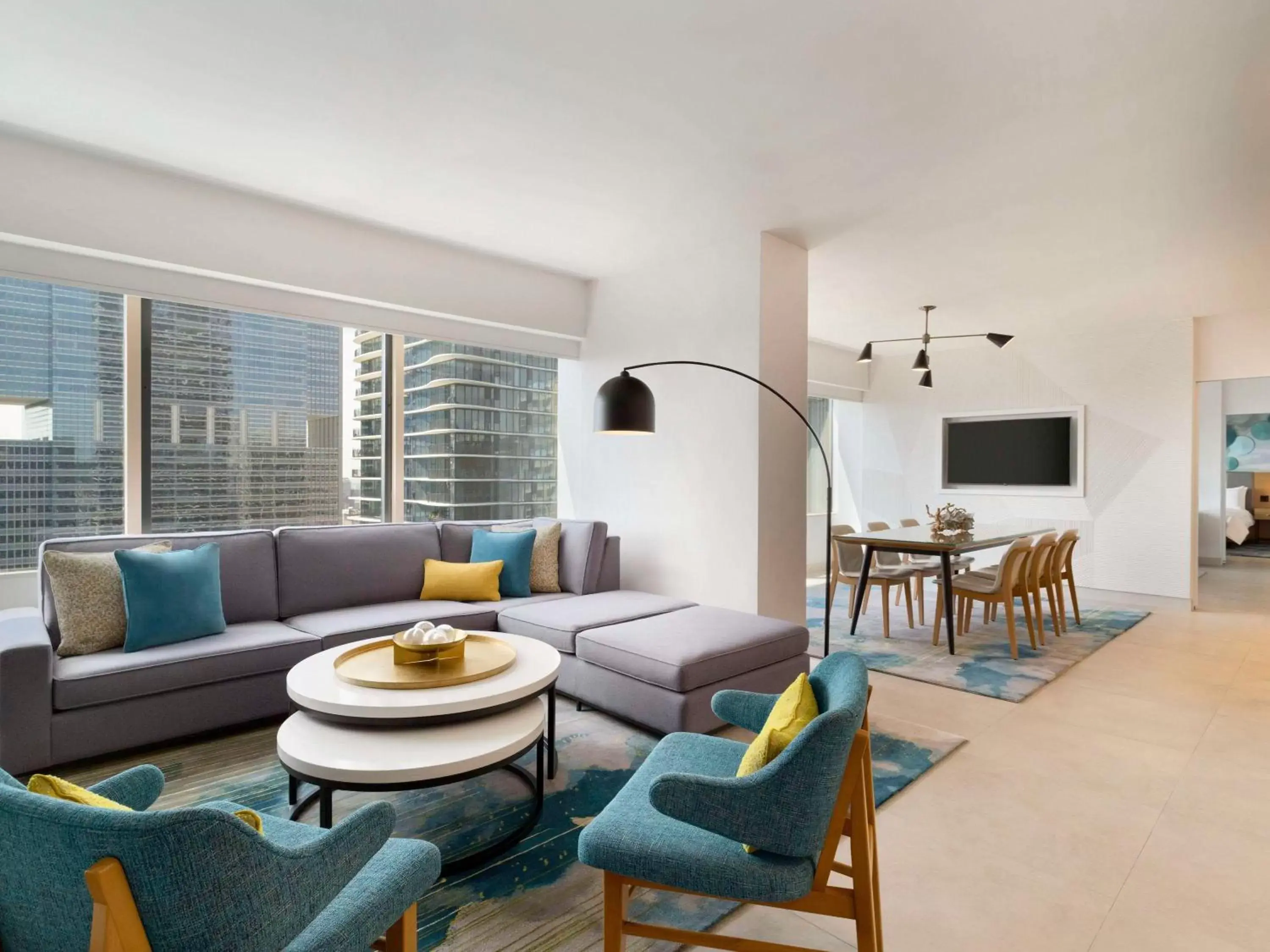 Bedroom, Seating Area in Swissotel Chicago