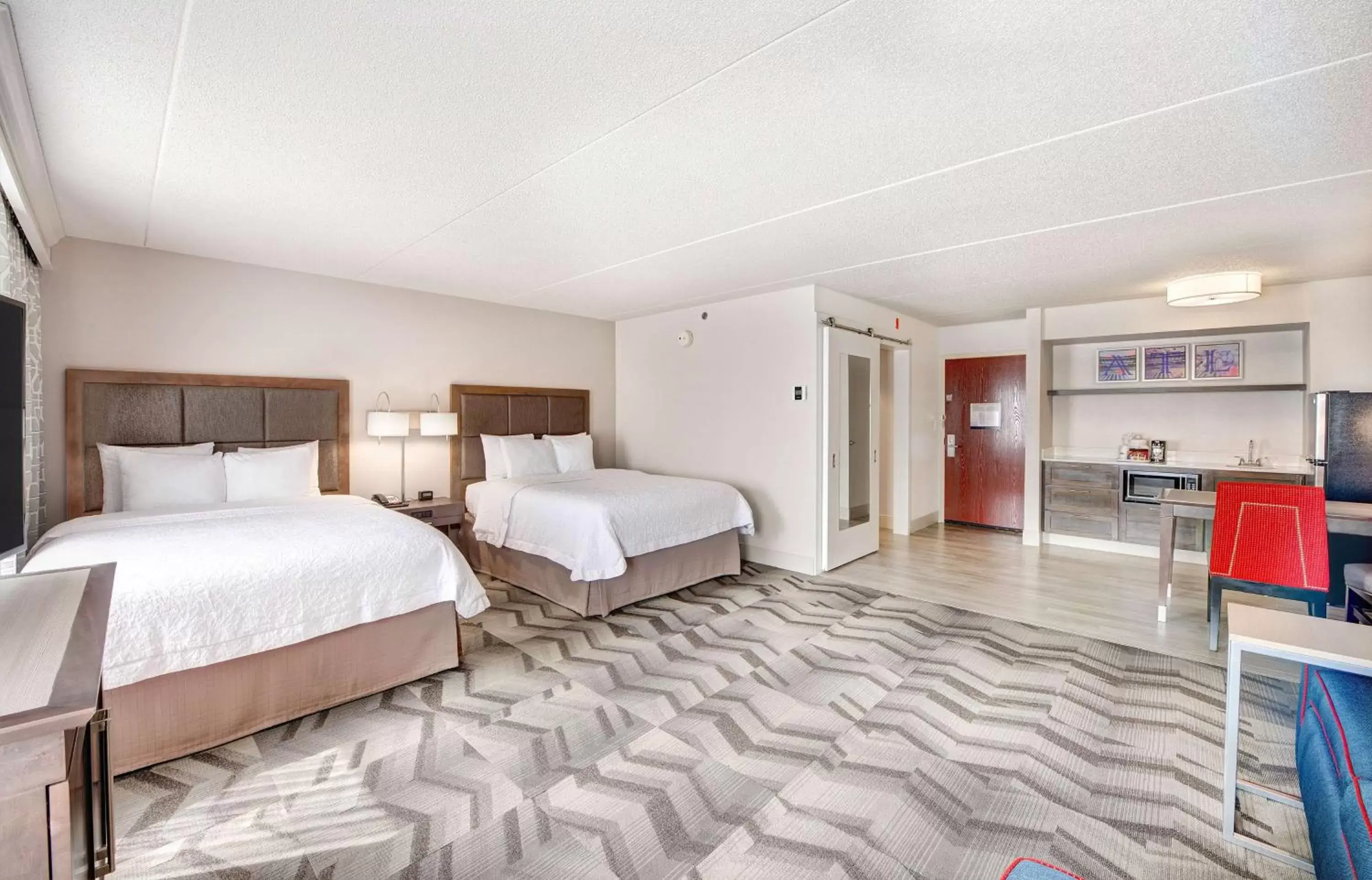 Photo of the whole room in Hampton Inn & Suites Atlanta-Galleria