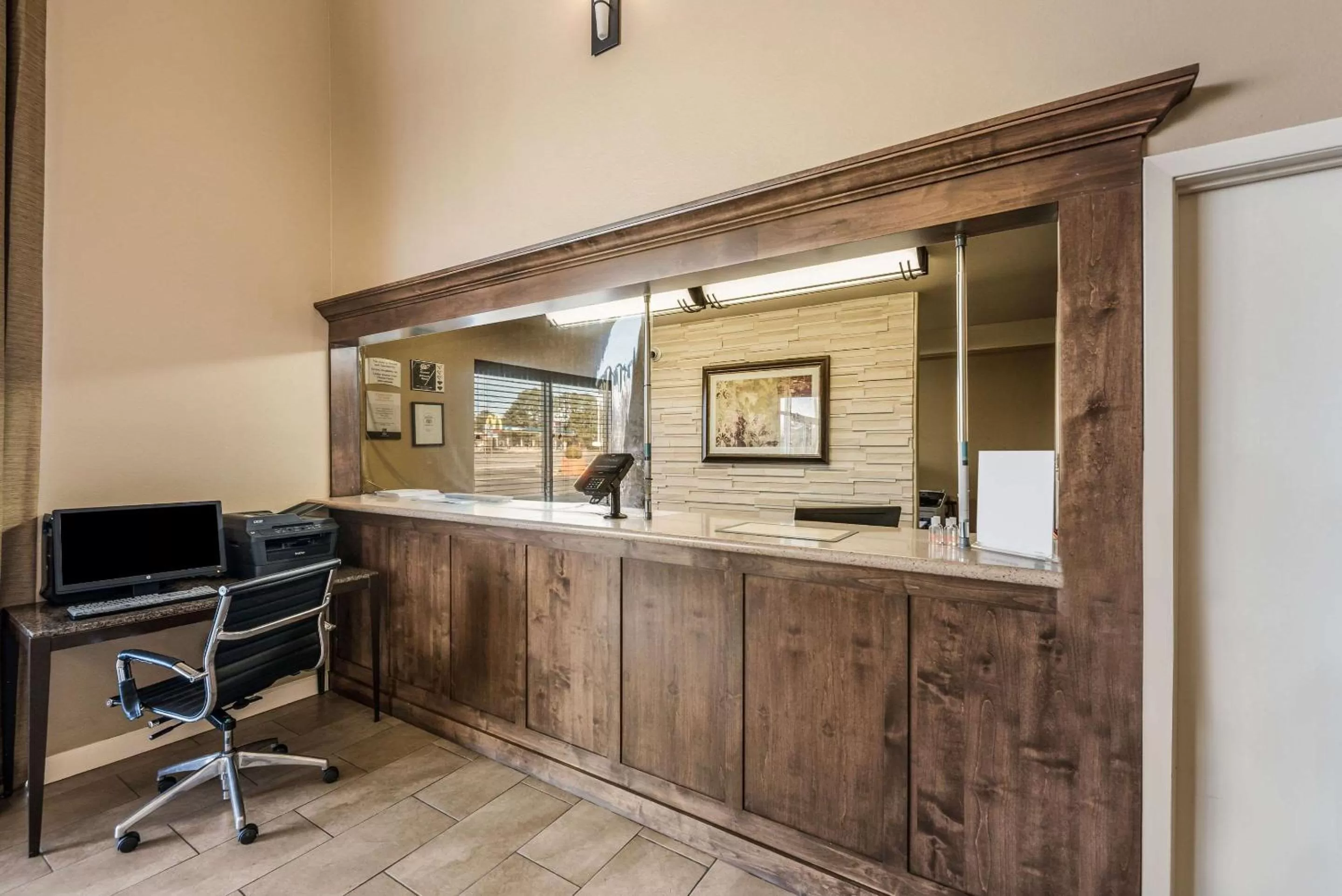 Lobby or reception in Quality Inn Arkadelphia - University Area