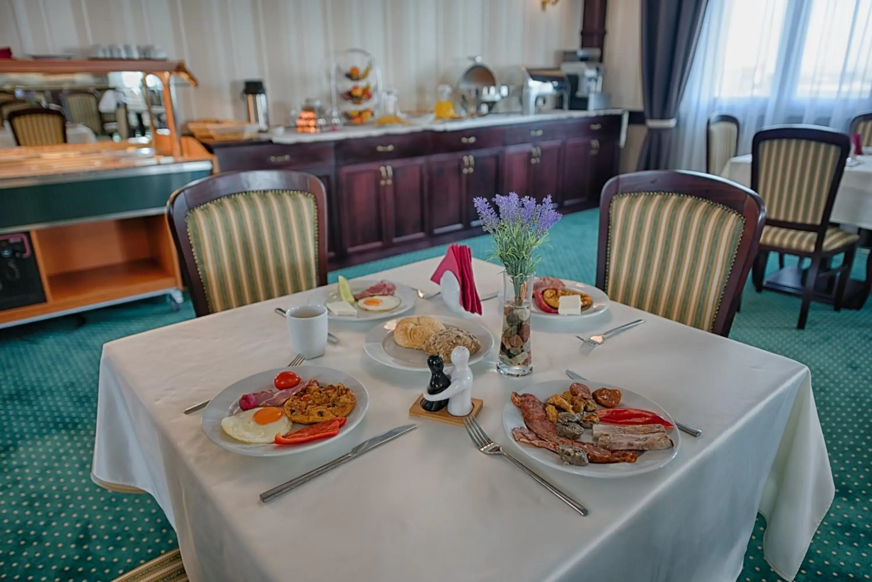 Continental breakfast, Restaurant/Places to Eat in Magus Hotel