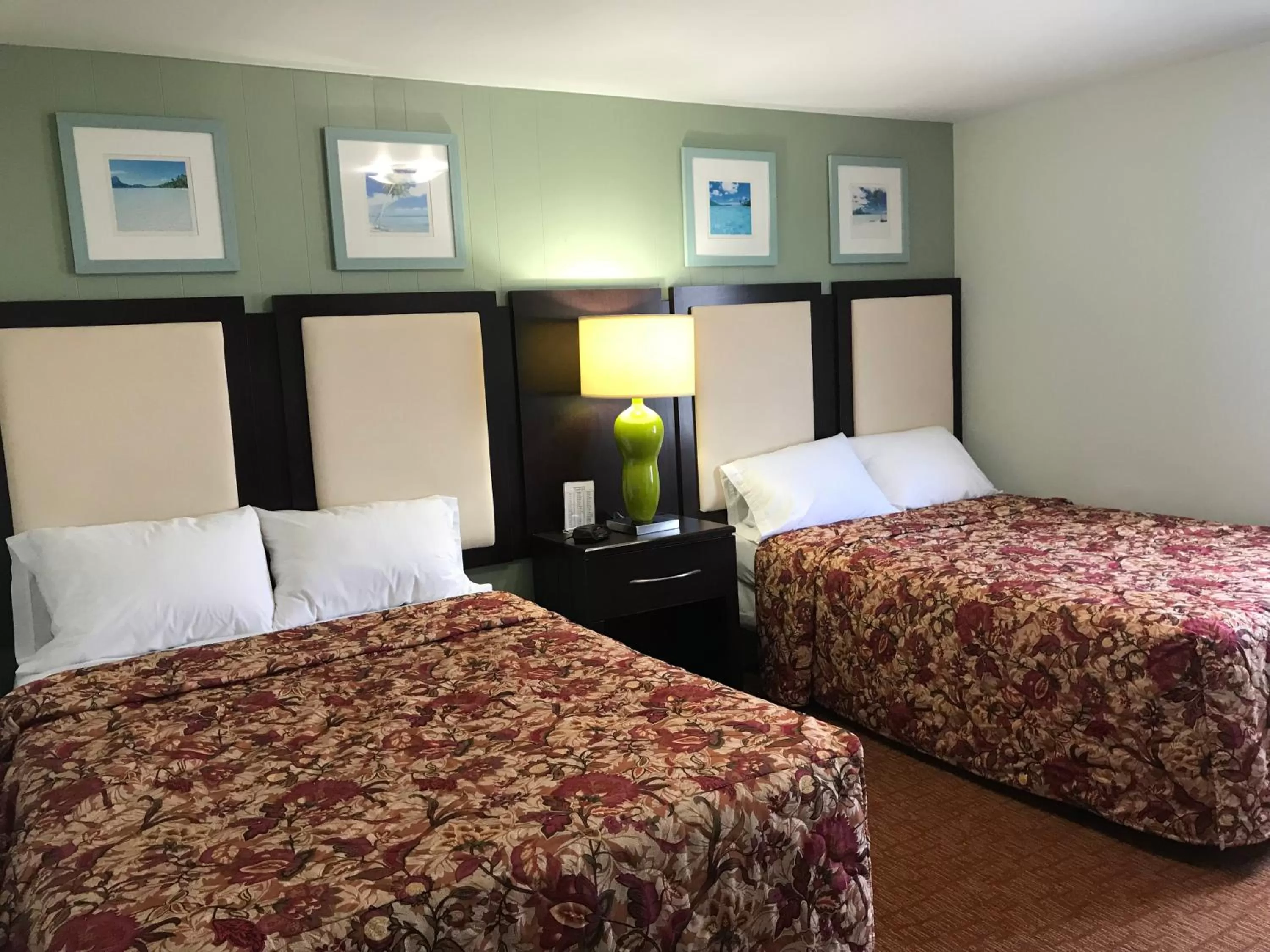 Standard Room with Two Double Beds in Ocean Lodge Hotel & Apartments