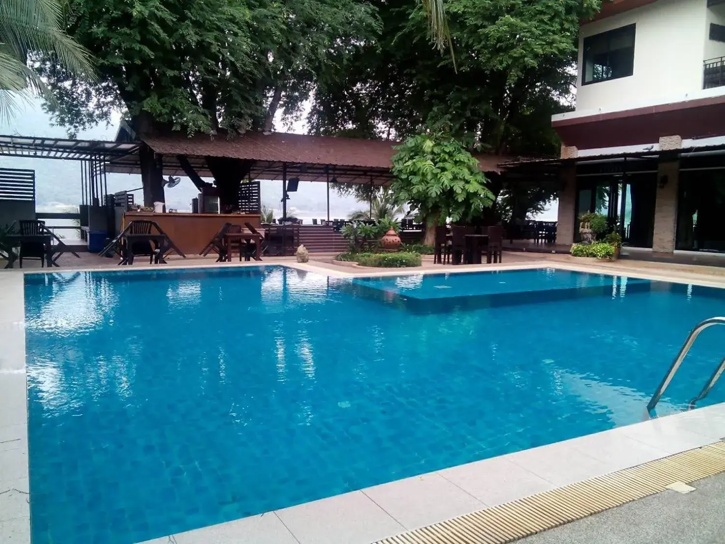 Swimming Pool in Monsane River Kwai Resort & Spa