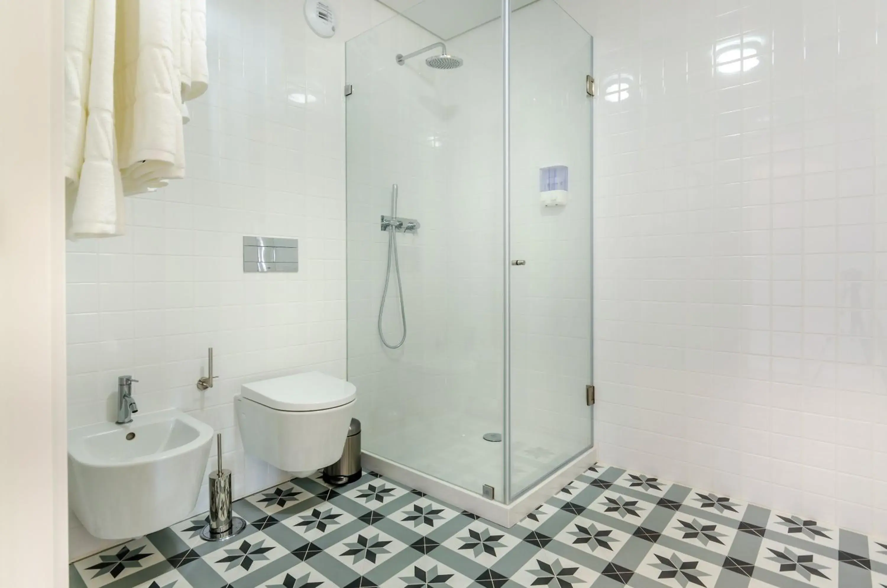 Bathroom in Lisbon Serviced Apartments - Liberdade