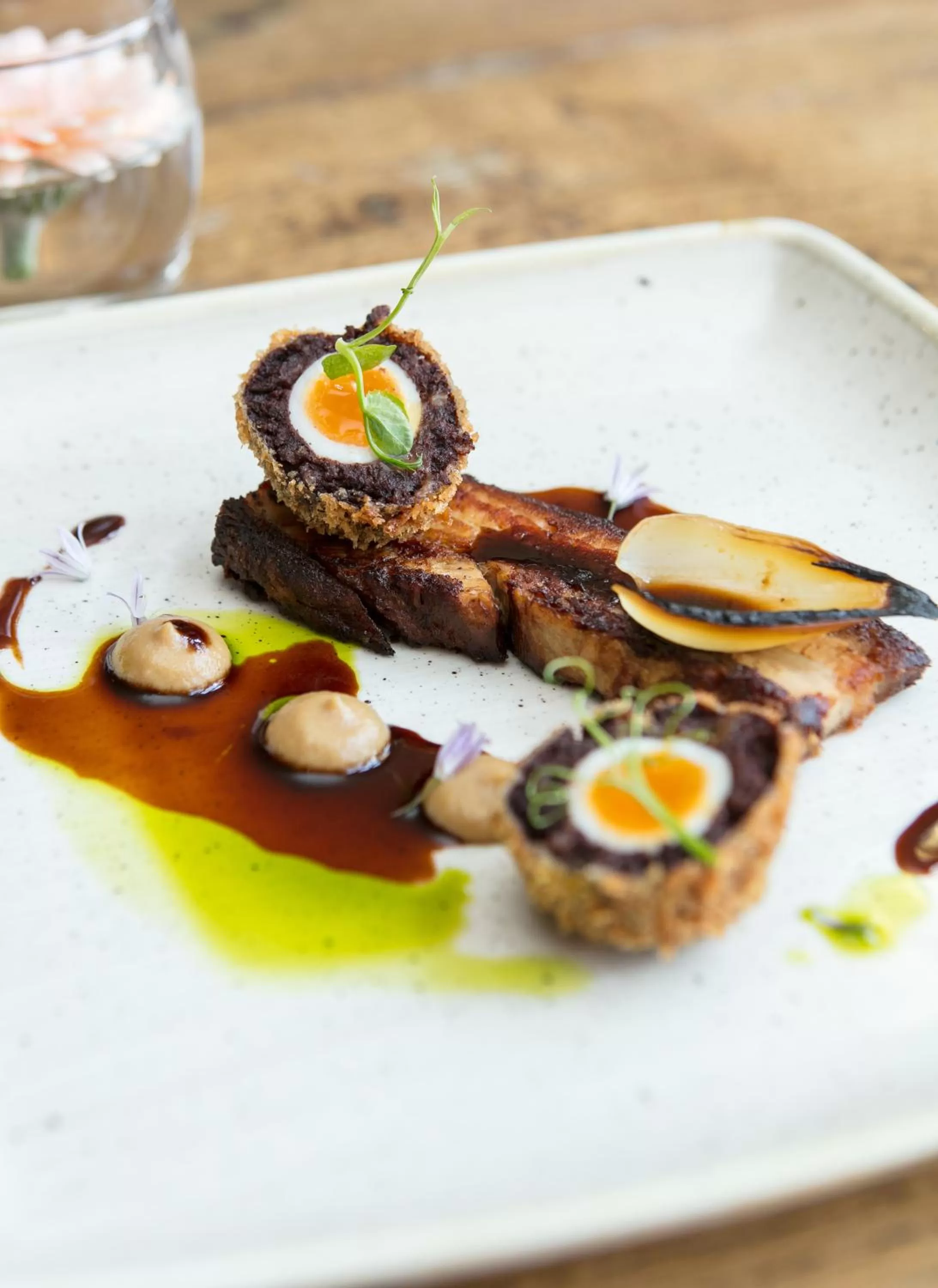 Food and drinks in The Bath Arms Hotel