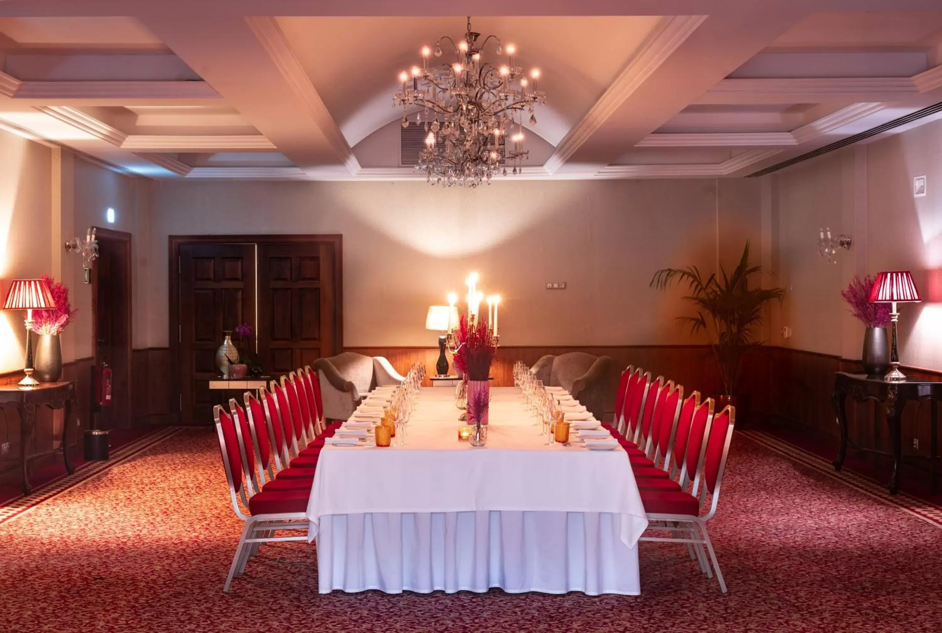 Meeting/conference room in InterContinental Porto - Palacio das Cardosas, an IHG Hotel