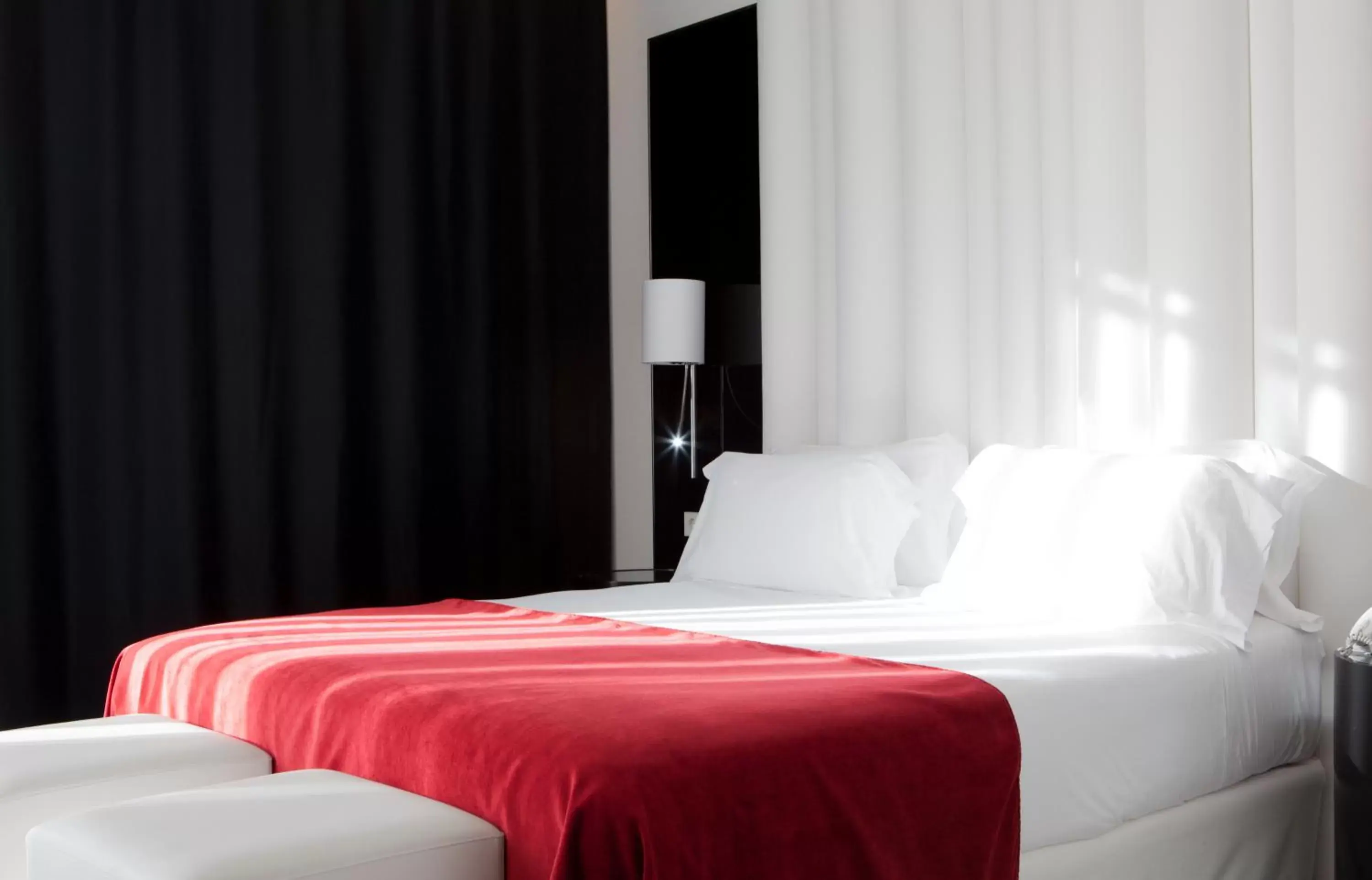 Bed, Room Photo in Hotel Porta Fira 4* Sup