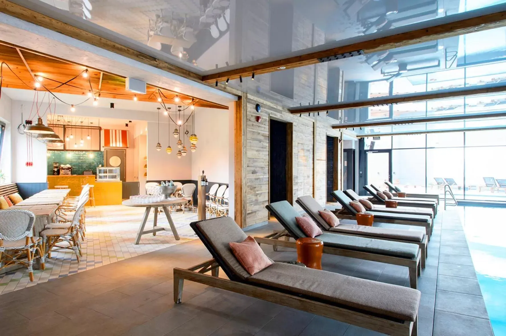 Swimming pool in Das James Swimming pool in Das James