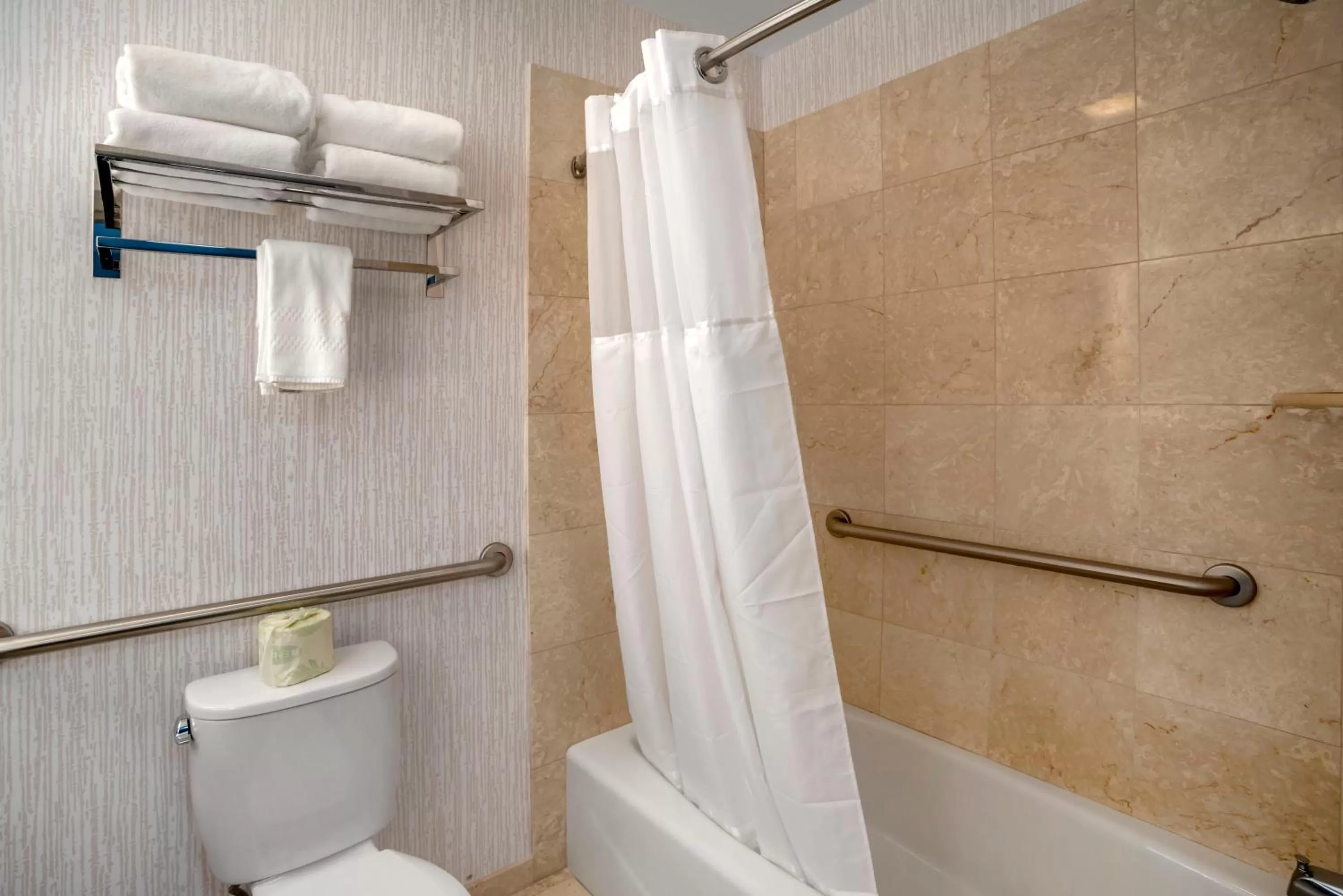 Bathroom in The Inn at Leonardtown, an Ascend Collection Hotel