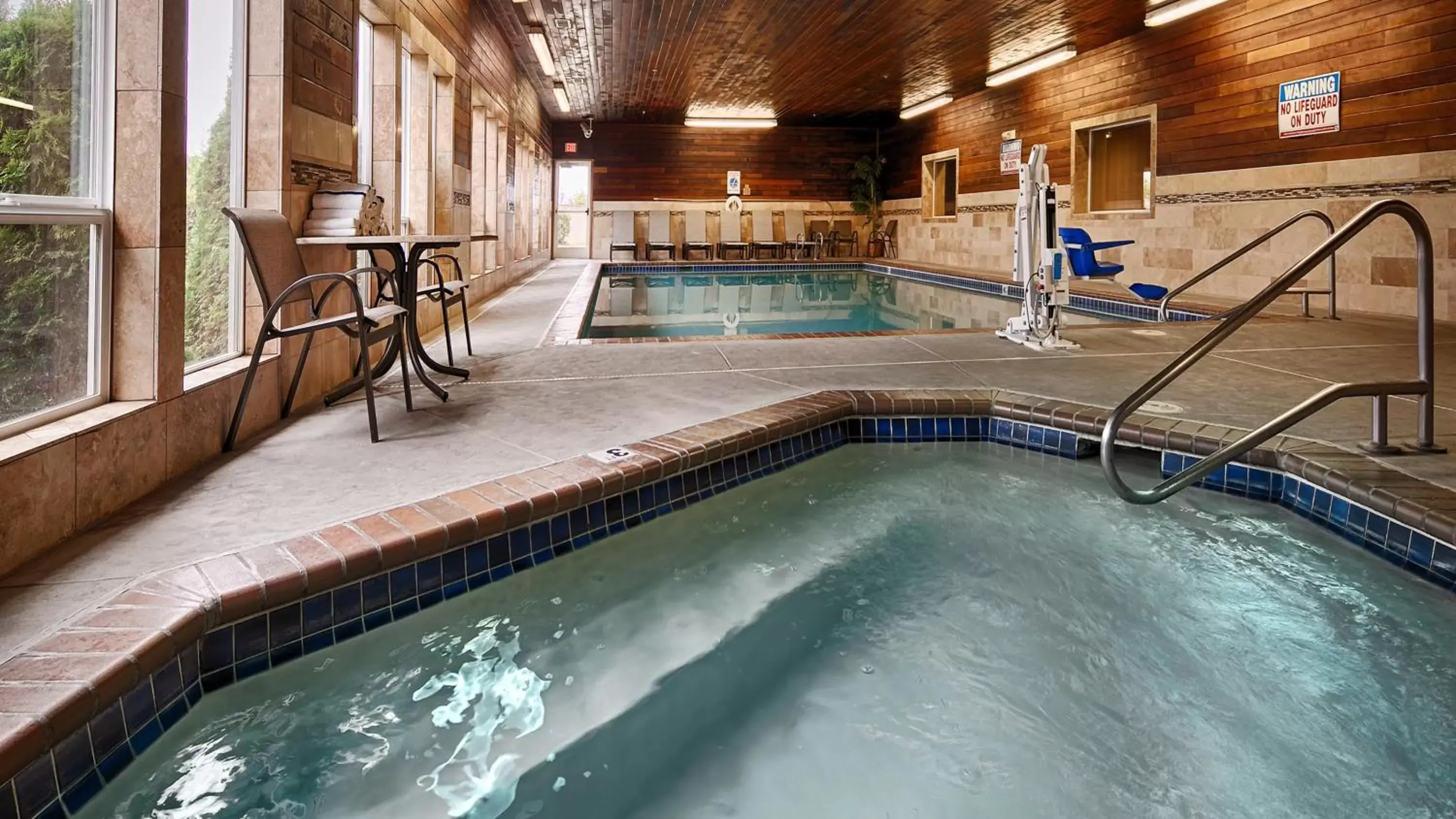 On site, Swimming Pool in Best Western Plus Landmark Inn