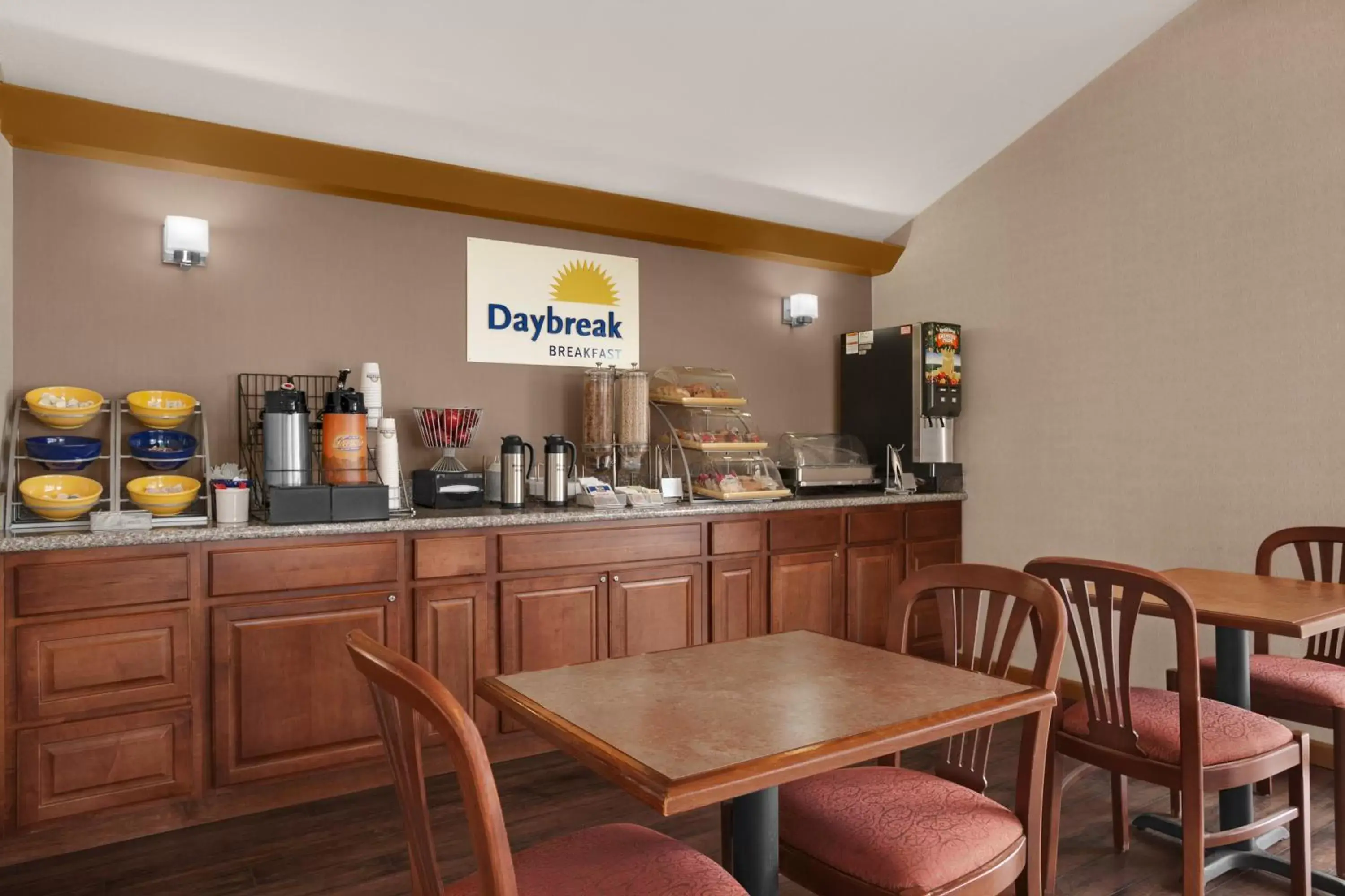 Restaurant/places to eat in Days Inn by Wyndham Middletown Restaurant/places to eat in Days Inn by Wyndham Middletown