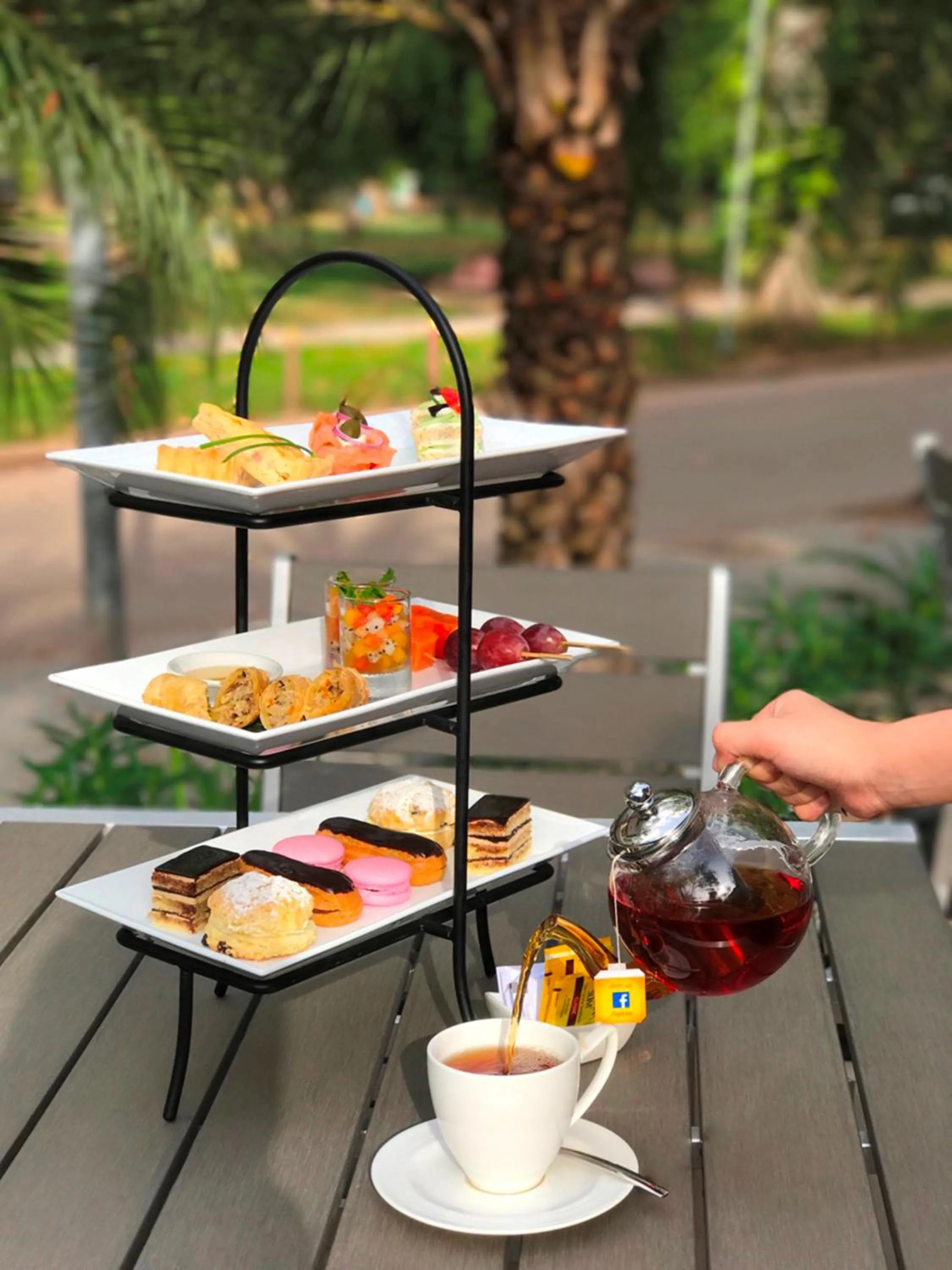 Food and drinks in J7 Angkor Hotel