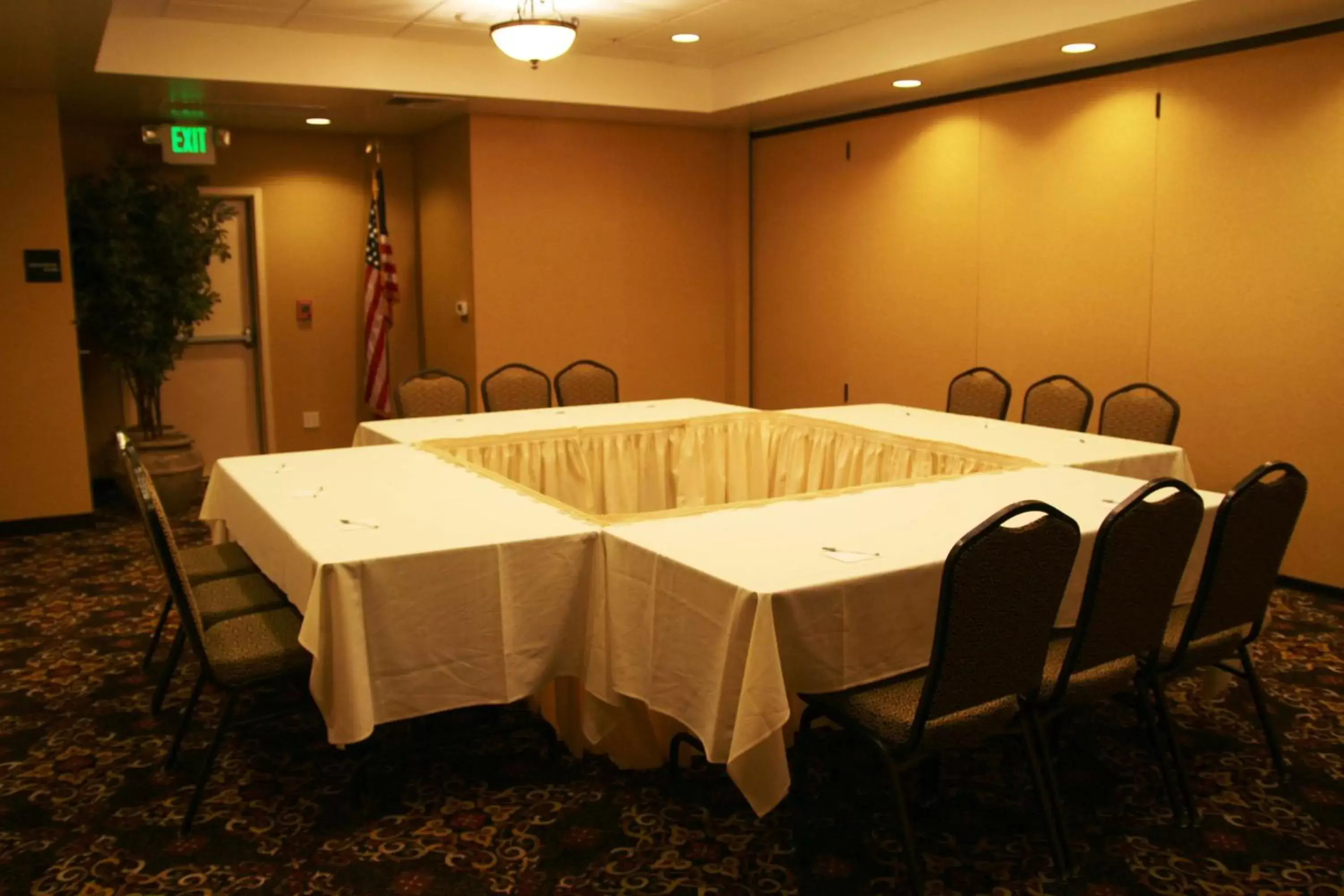 Meeting/conference room in Hampton Inn & Suites Lodi