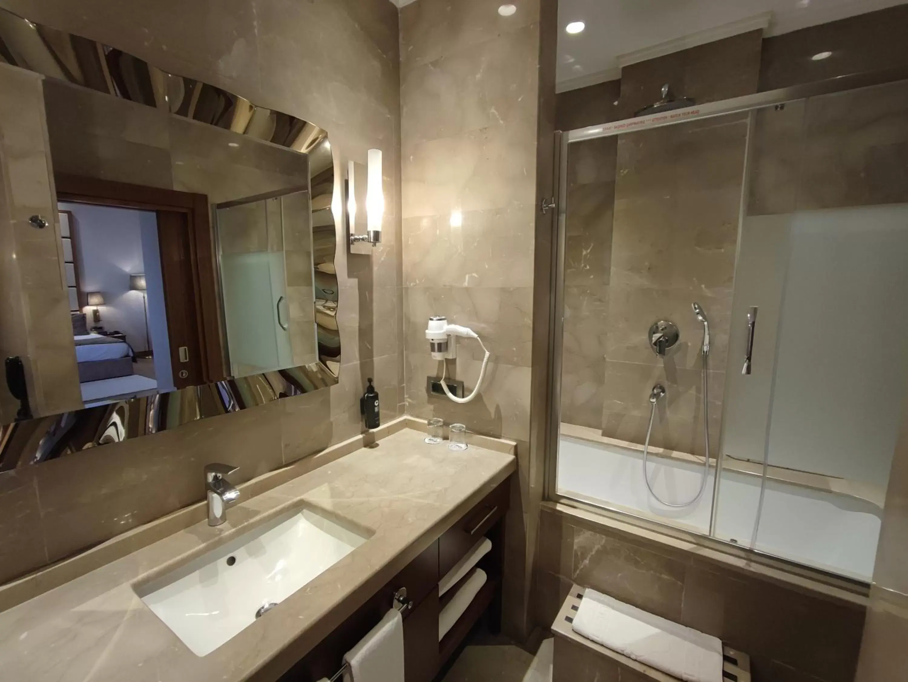 Bath, Bathroom in Days Hotel by Wyndham Istanbul Maltepe