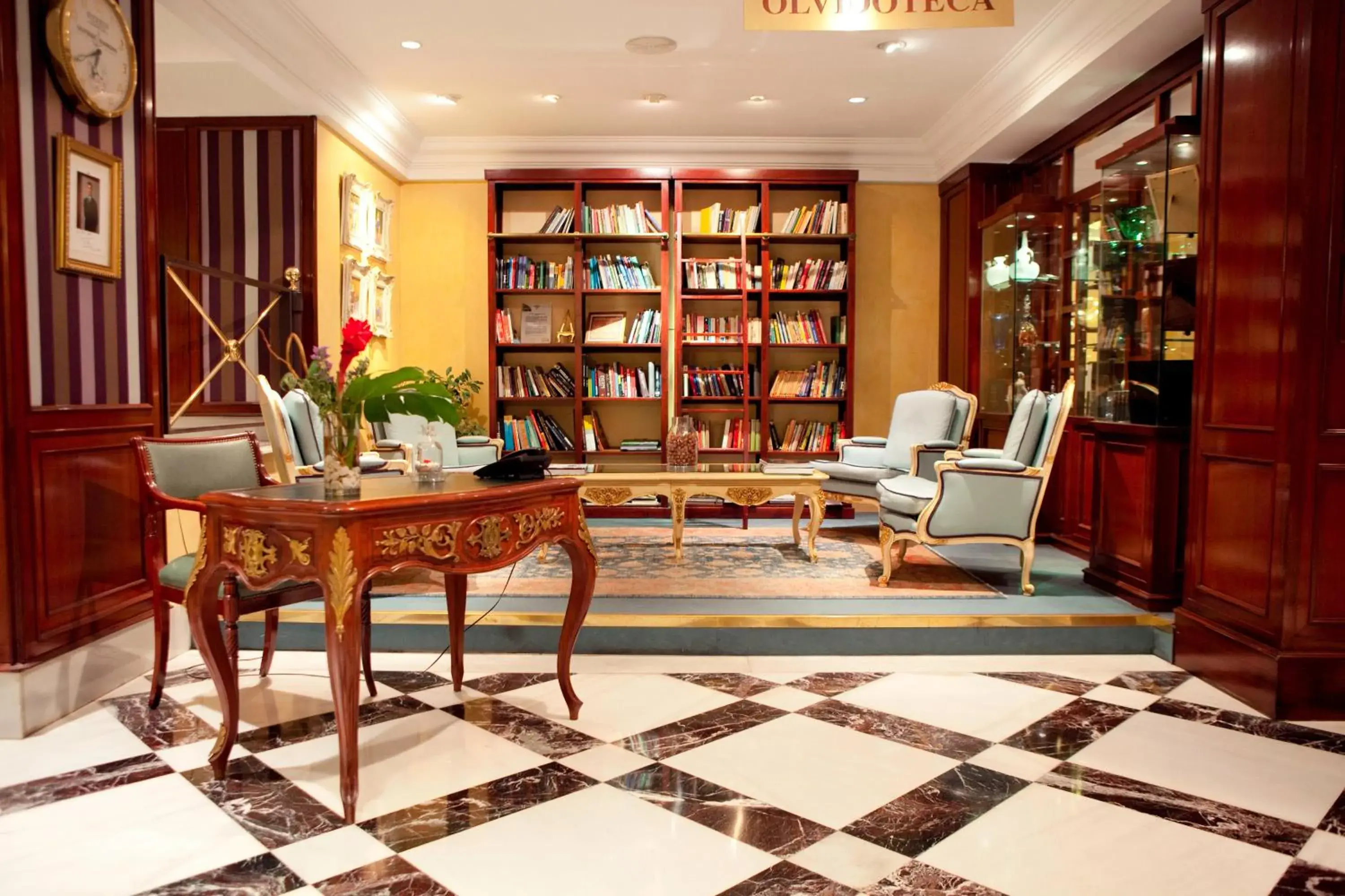 Library in Sercotel Gran Hotel Conde Duque