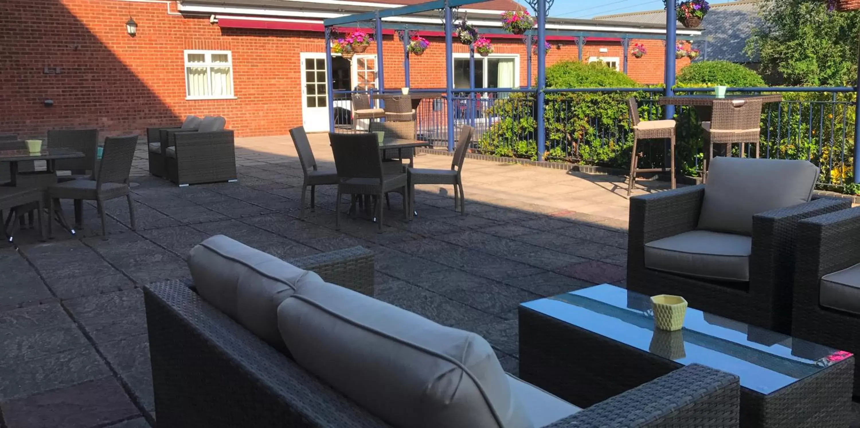 Patio in Best Western Thurrock Hotel