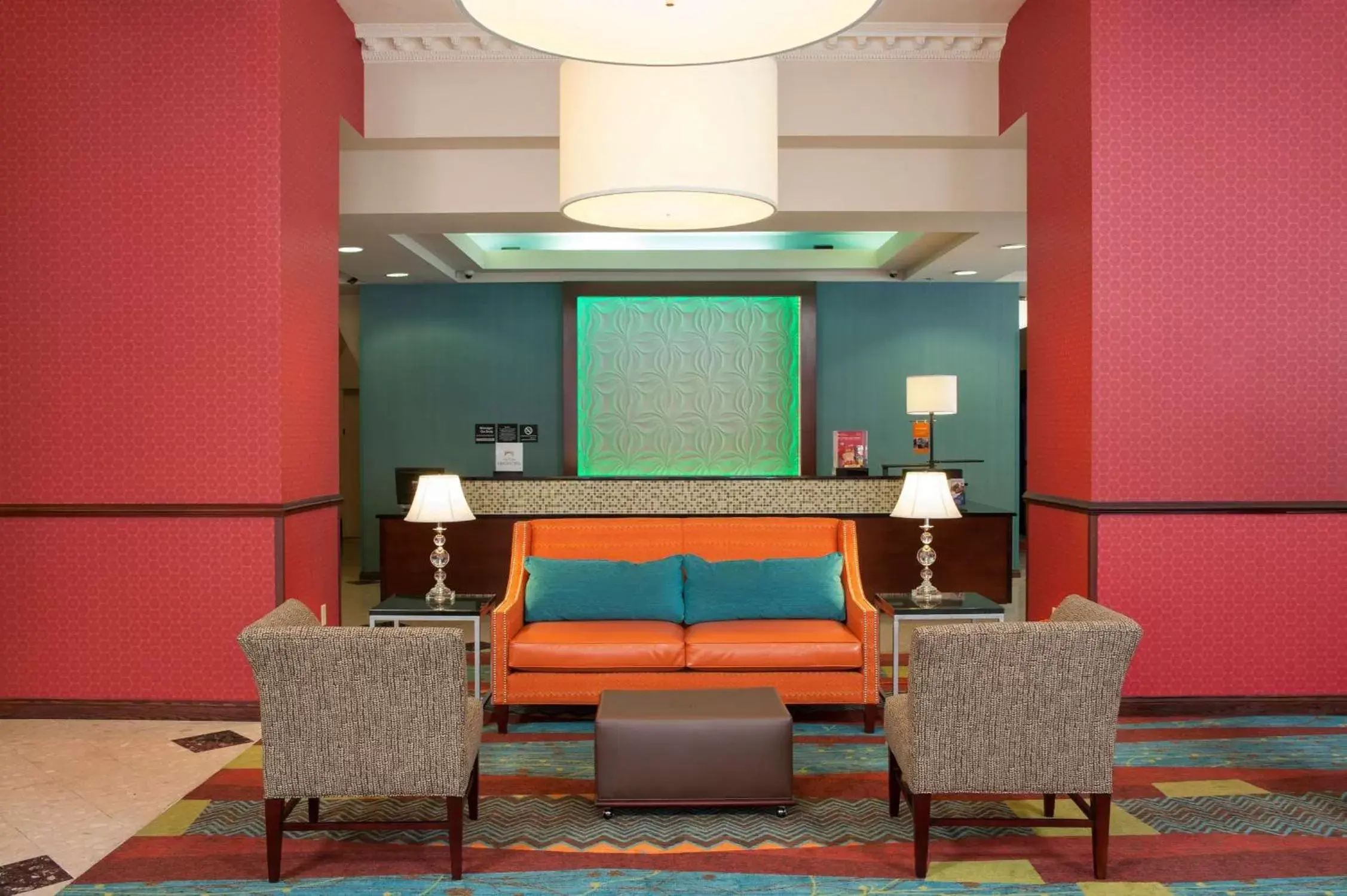 Lobby or reception, Seating Area in Hampton Inn Indianapolis Downtown Across from Circle Centre