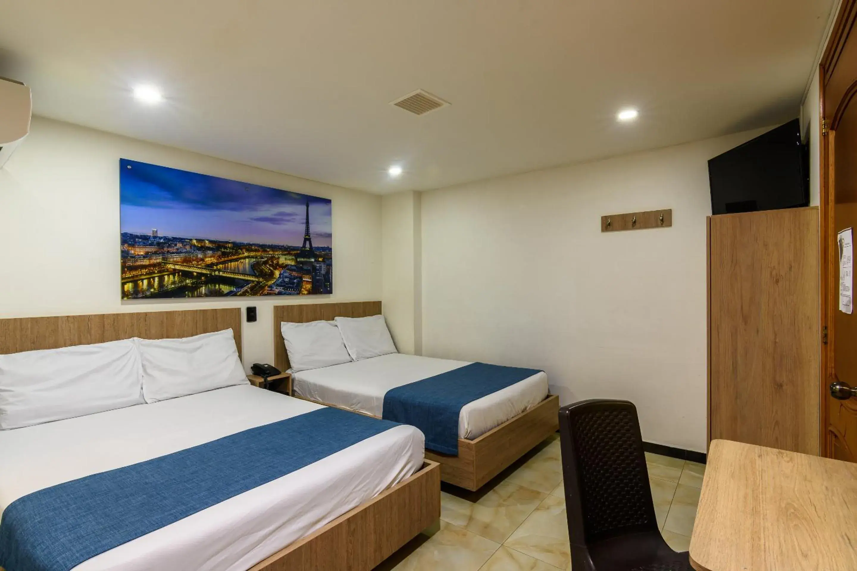 Bedroom, Bed in Hotel Med Estadio