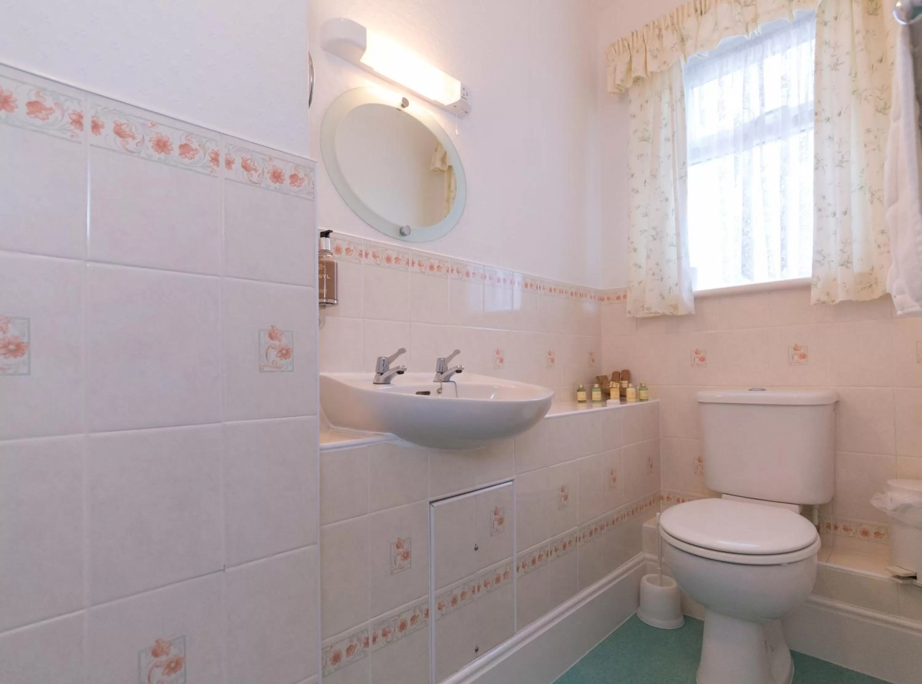 Toilet, Bathroom in Grange Bank House