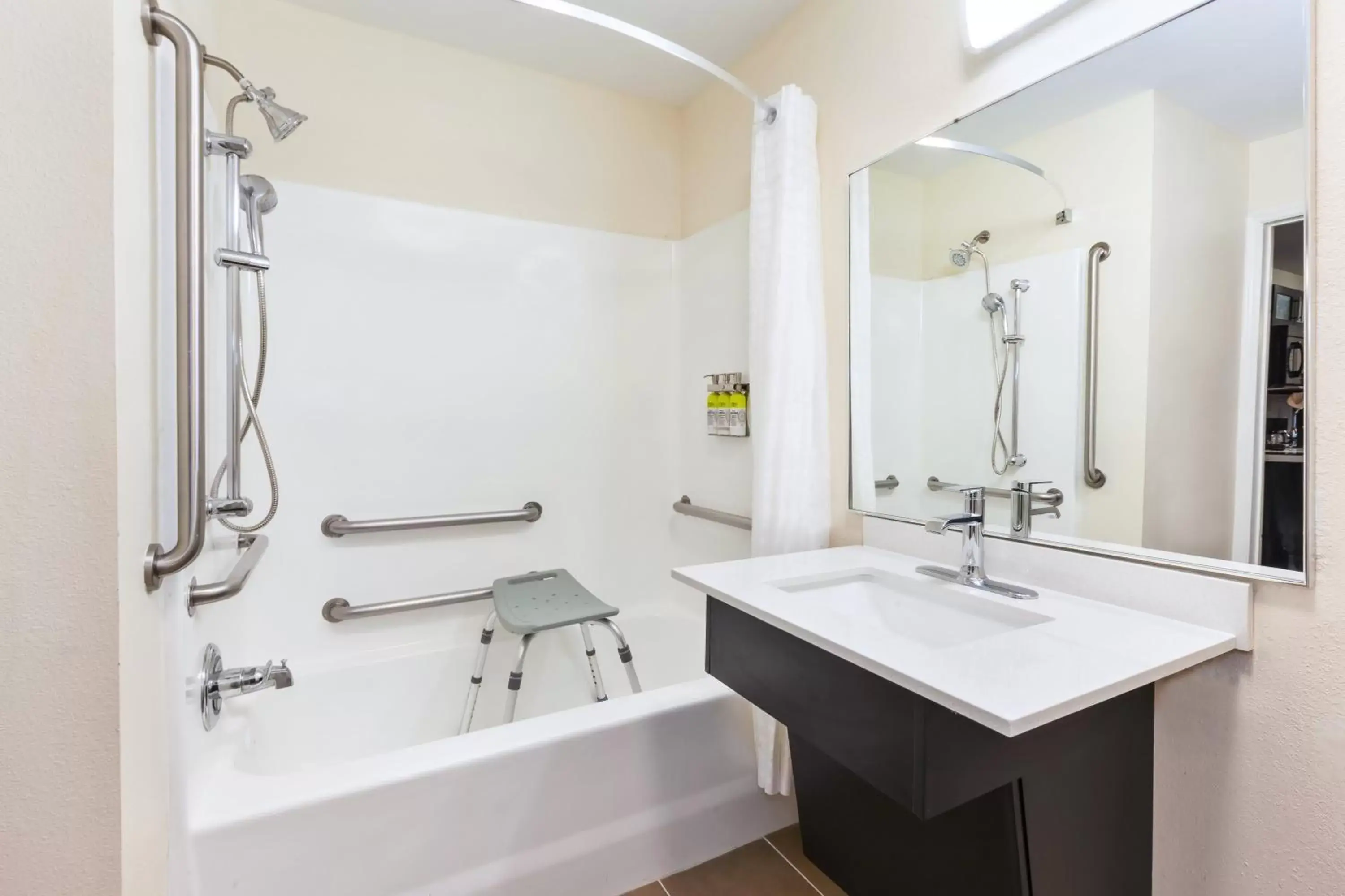 Photo of the whole room, Bathroom in Candlewood Suites Huntersville-Lake Norman Area, an IHG Hotel