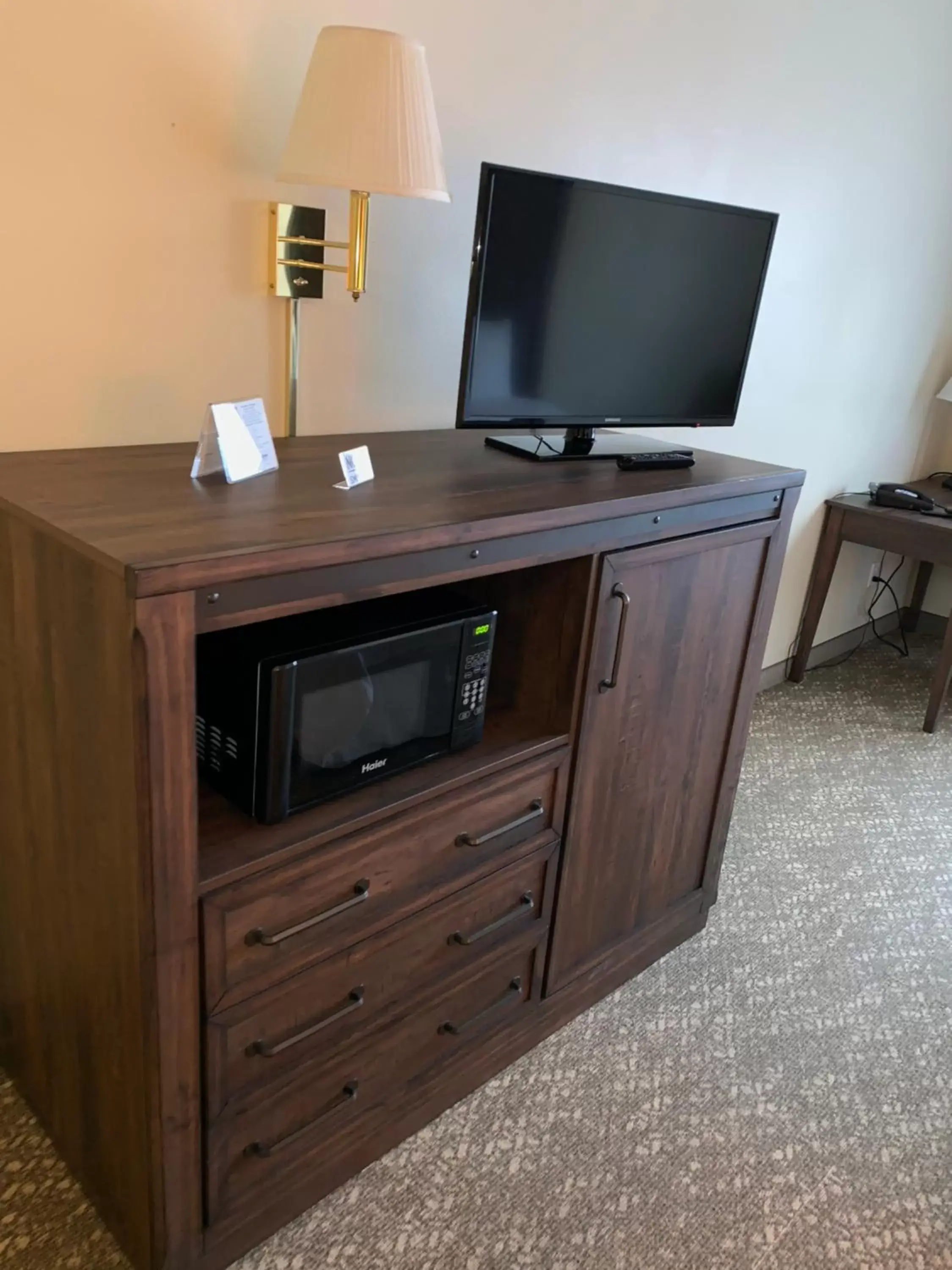 TV/Entertainment Center in Yellowstone Lodge