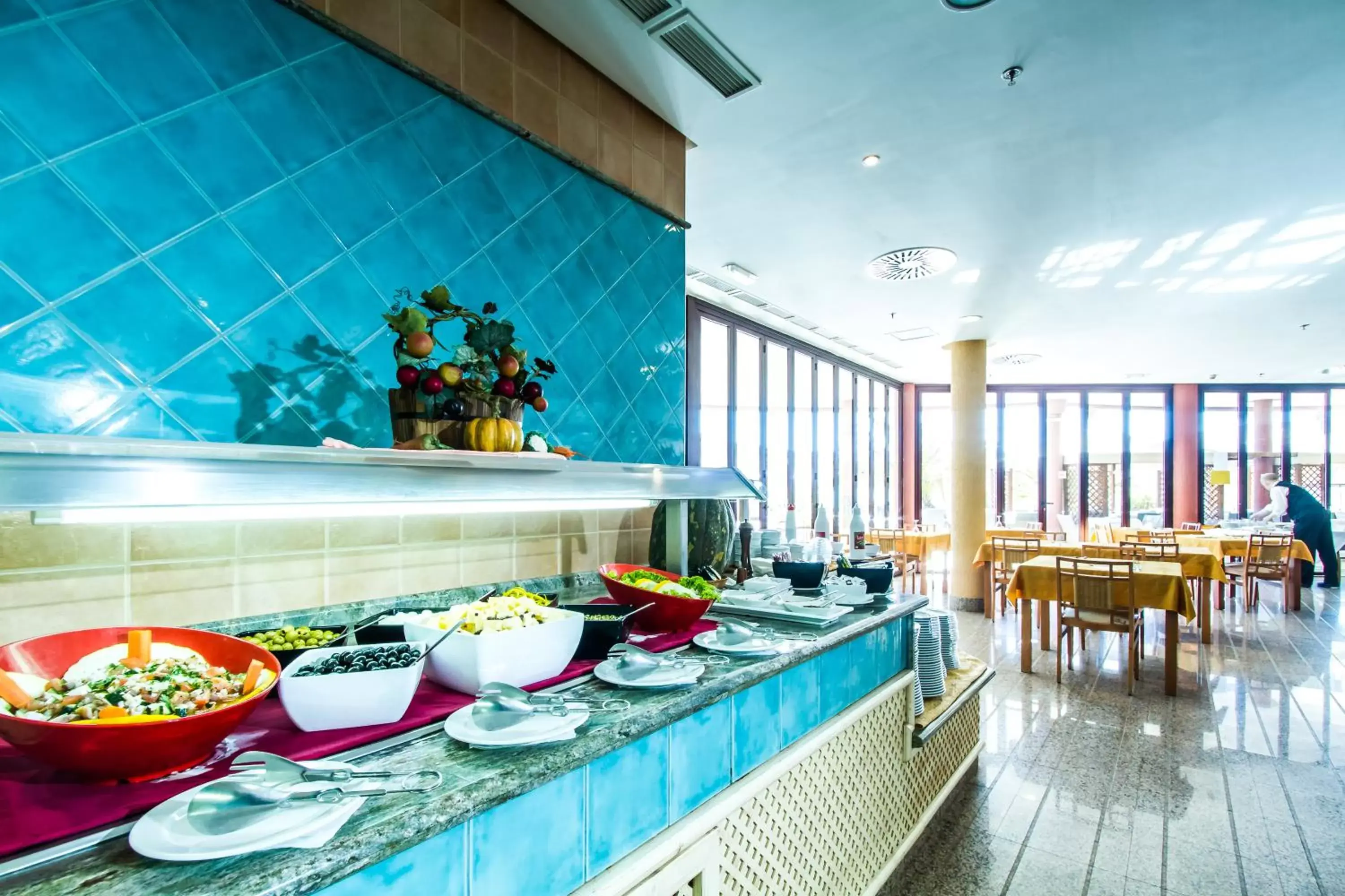 Food, Restaurant/Places to Eat in Hotel Esmeralda Maris by LIVVO