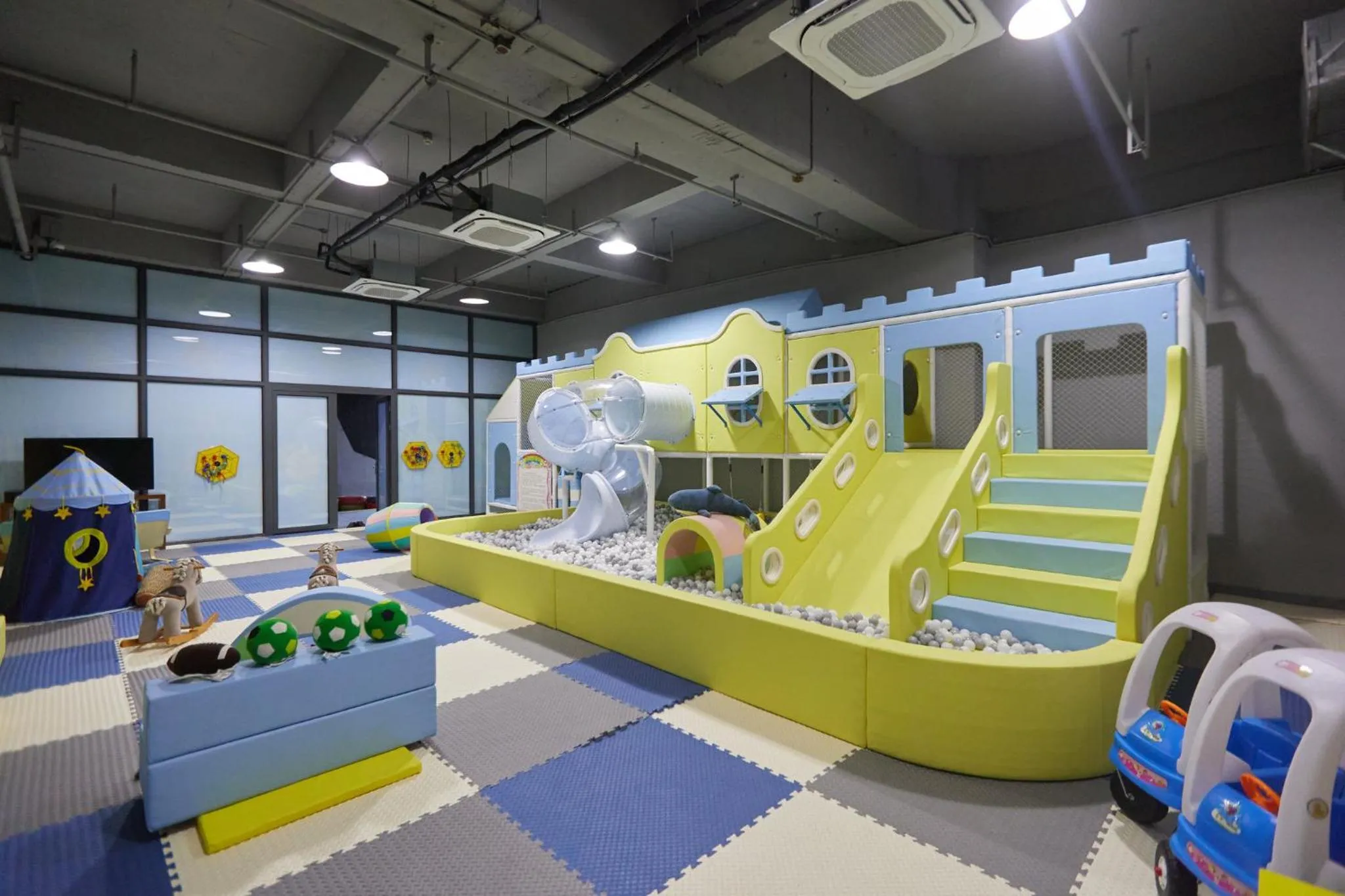 Fitness centre/facilities in The Azure Ningbo, Vignette Collection