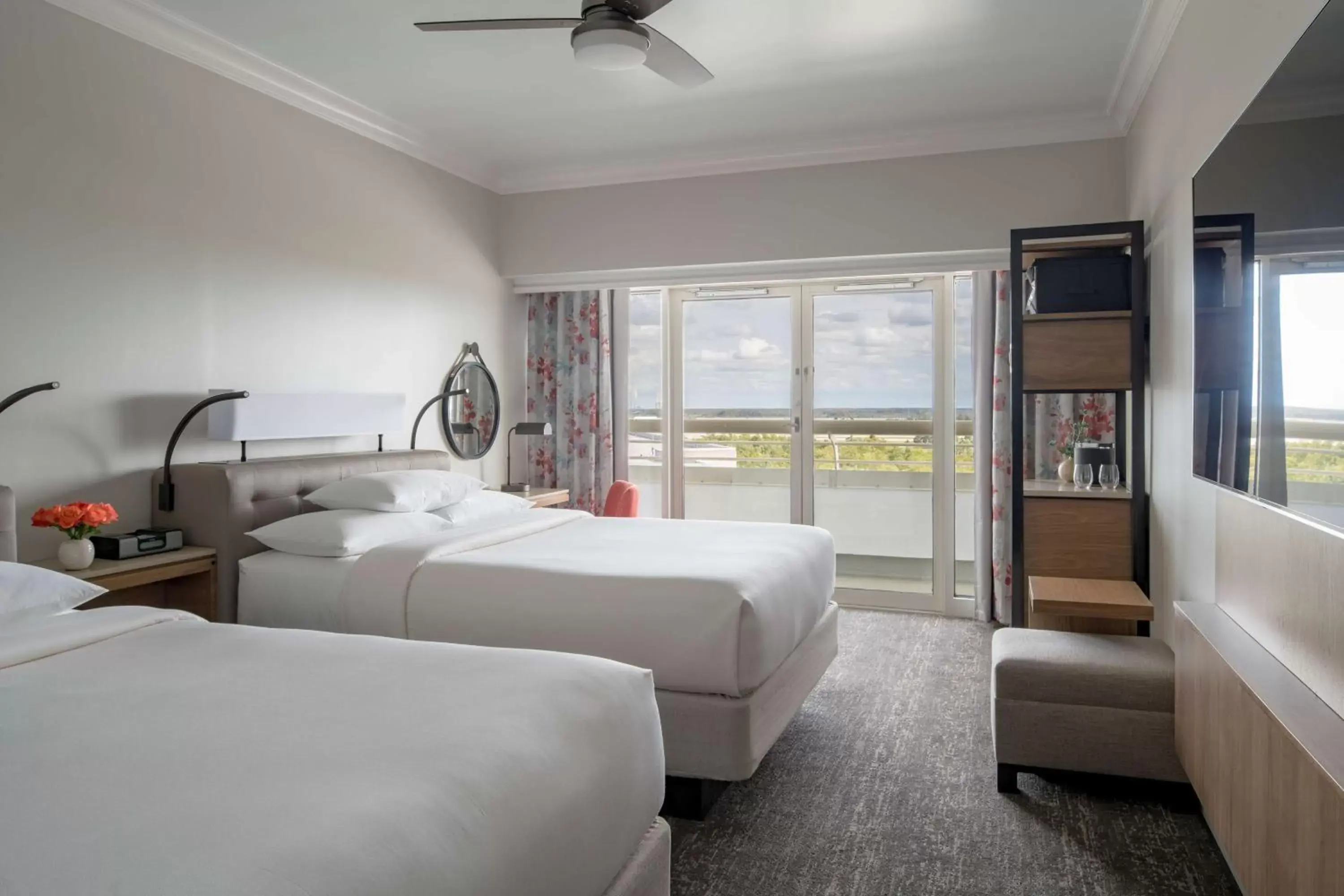 Bedroom in Hyatt Regency Orlando International Airport Hotel