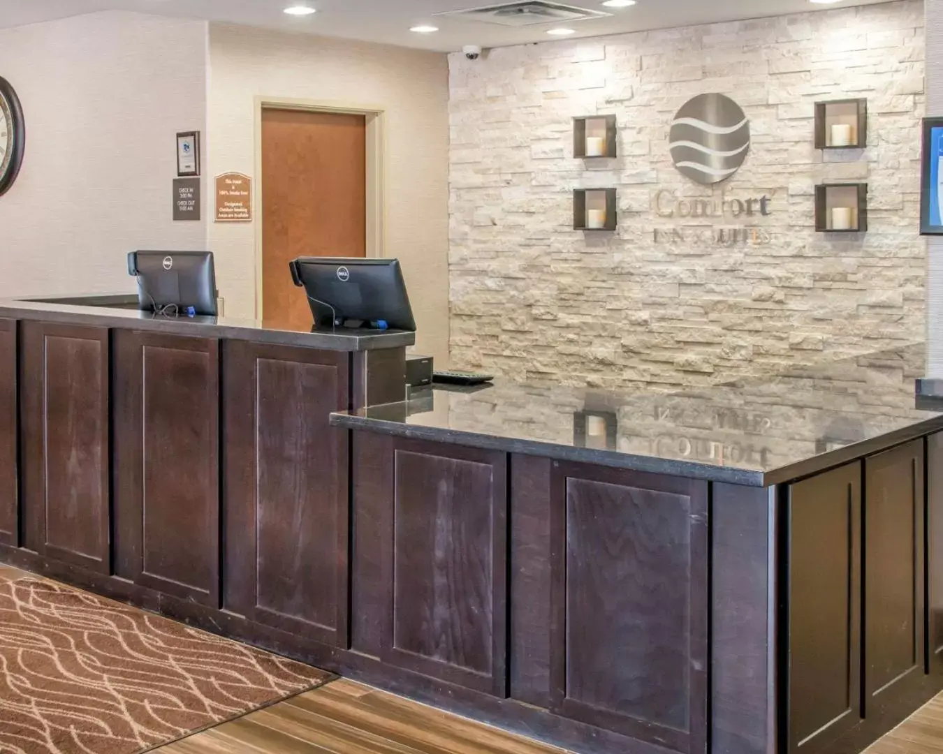 Lobby or reception in Comfort Inn & Suites San Marcos