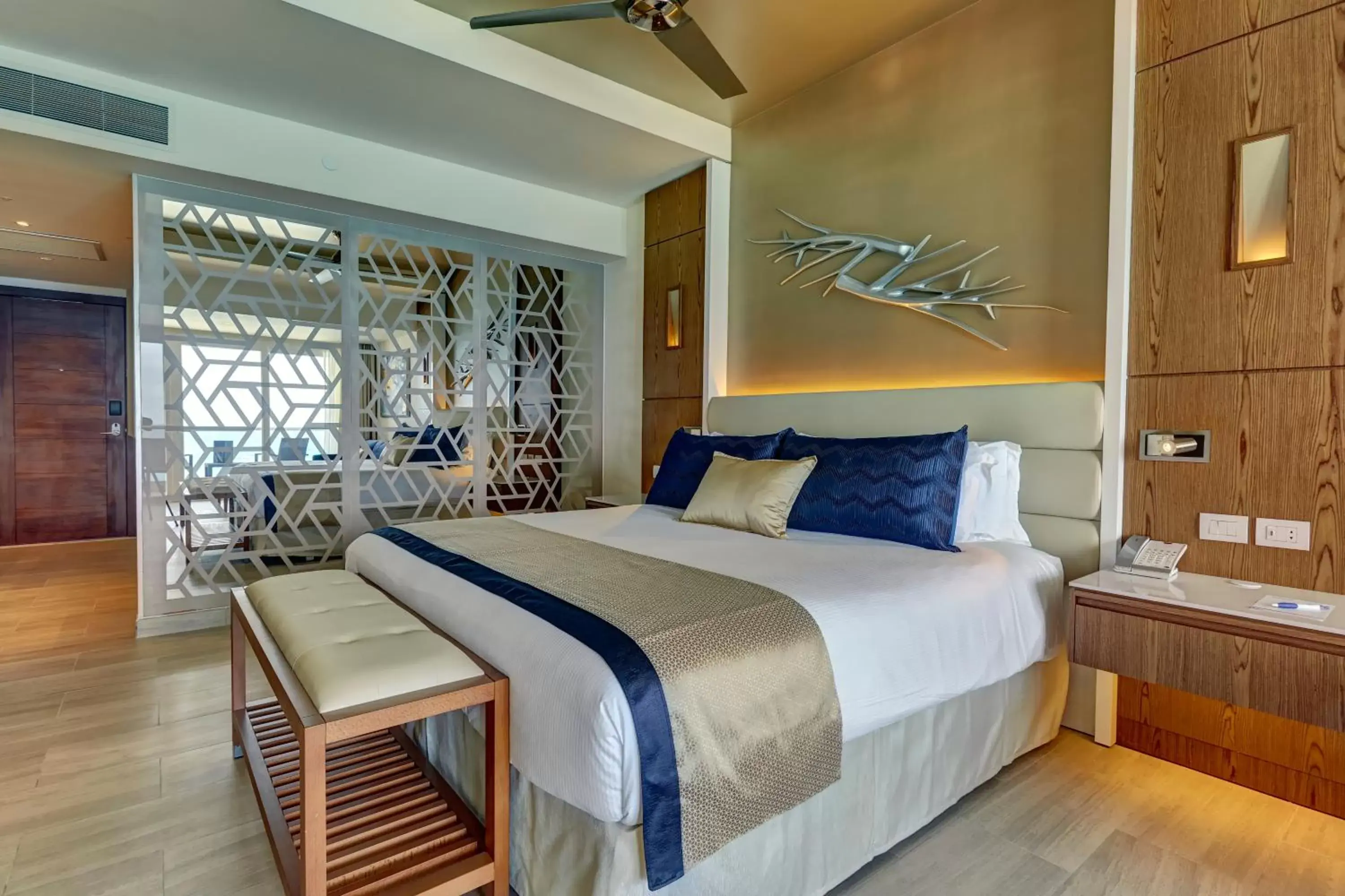 Bed in Royalton CHIC Cancun, An Autograph Collection All-Inclusive Resort - Adults Only