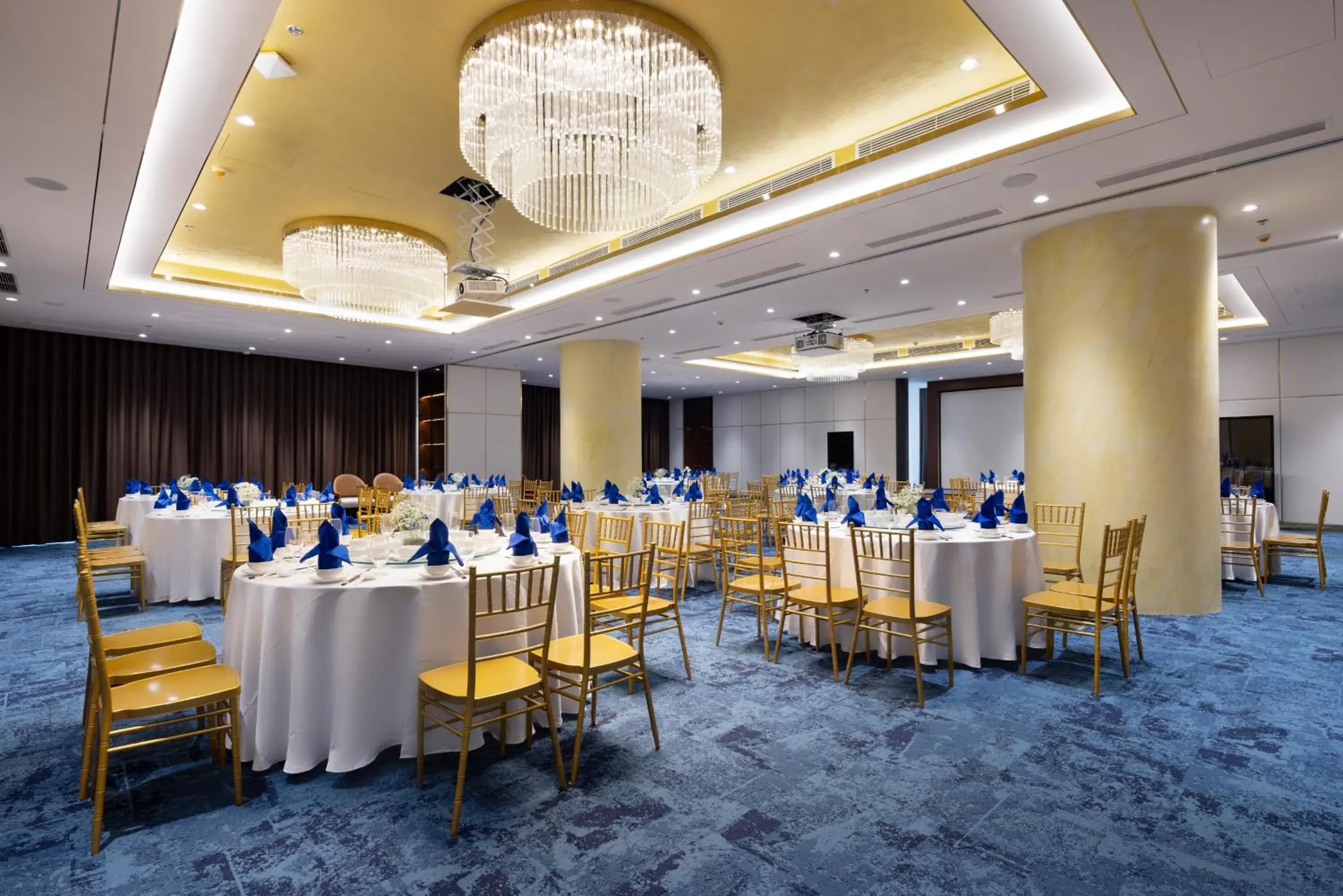 Restaurant/places to eat, Banquet Facilities in Best Western Premier Marvella Nha Trang