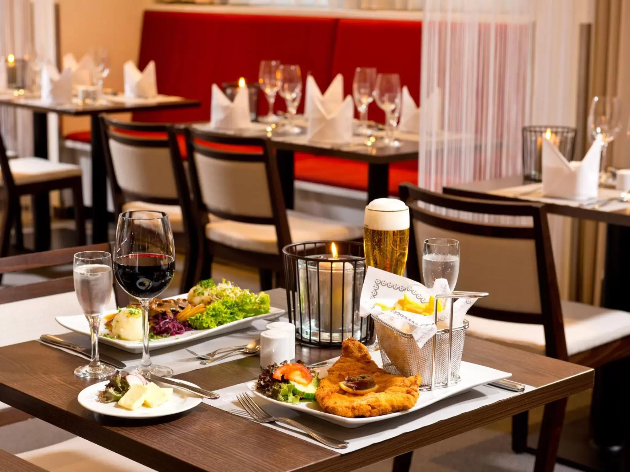 Restaurant/Places to Eat in ACHAT Hotel Dresden Elbufer