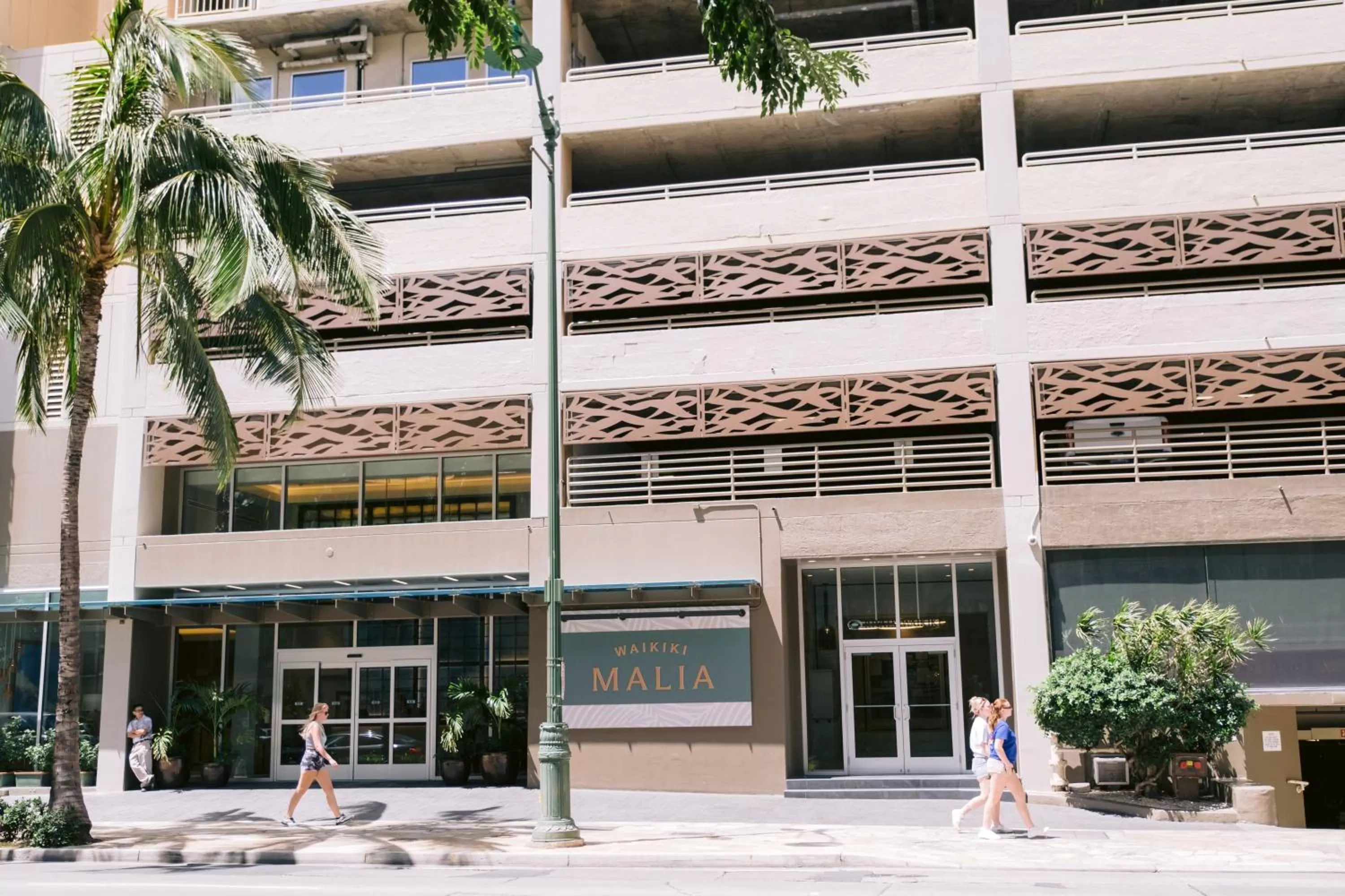 Property building in Waikiki Malia