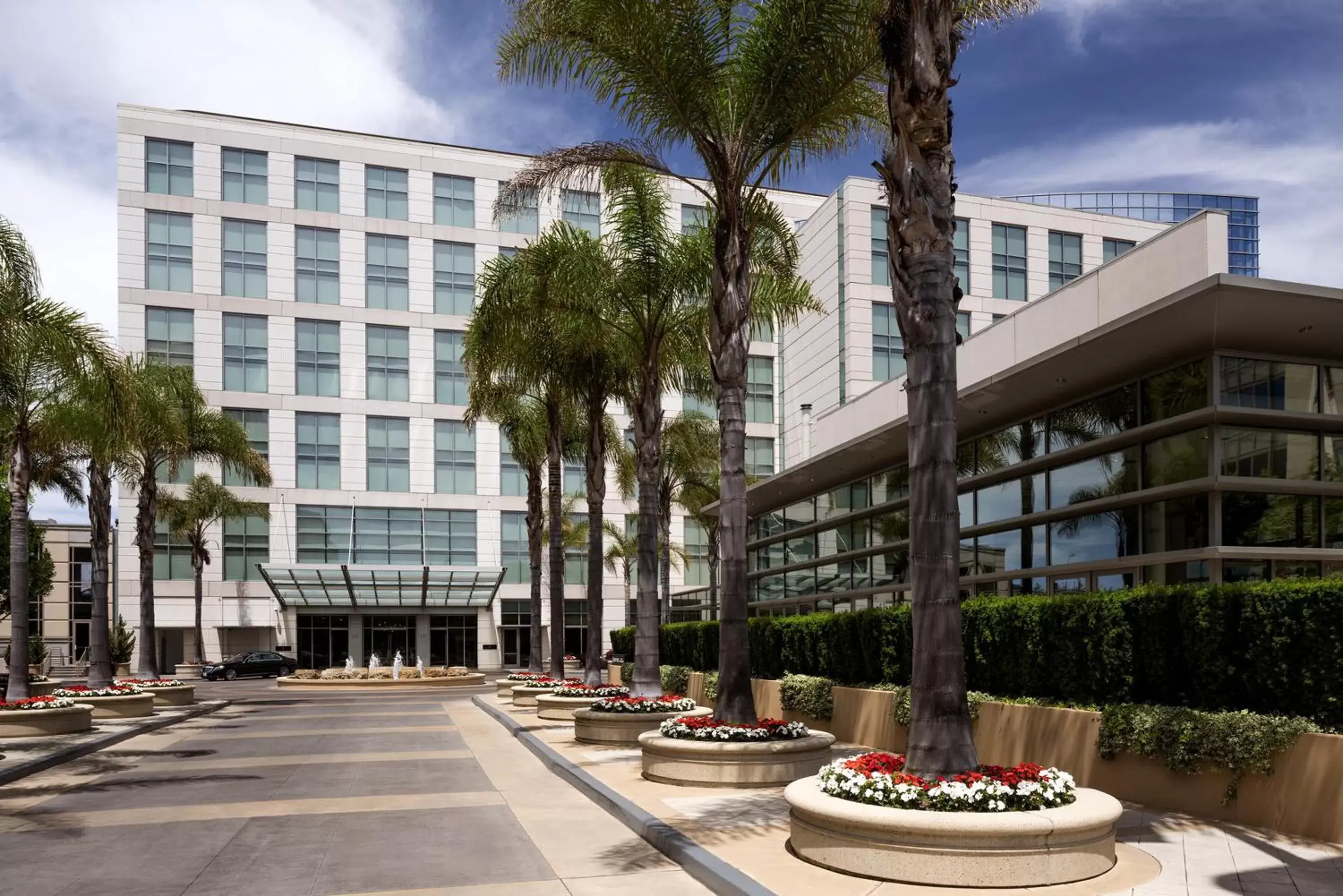 Facade/entrance, Property Building in Four Seasons Hotel Silicon Valley at East Palo Alto