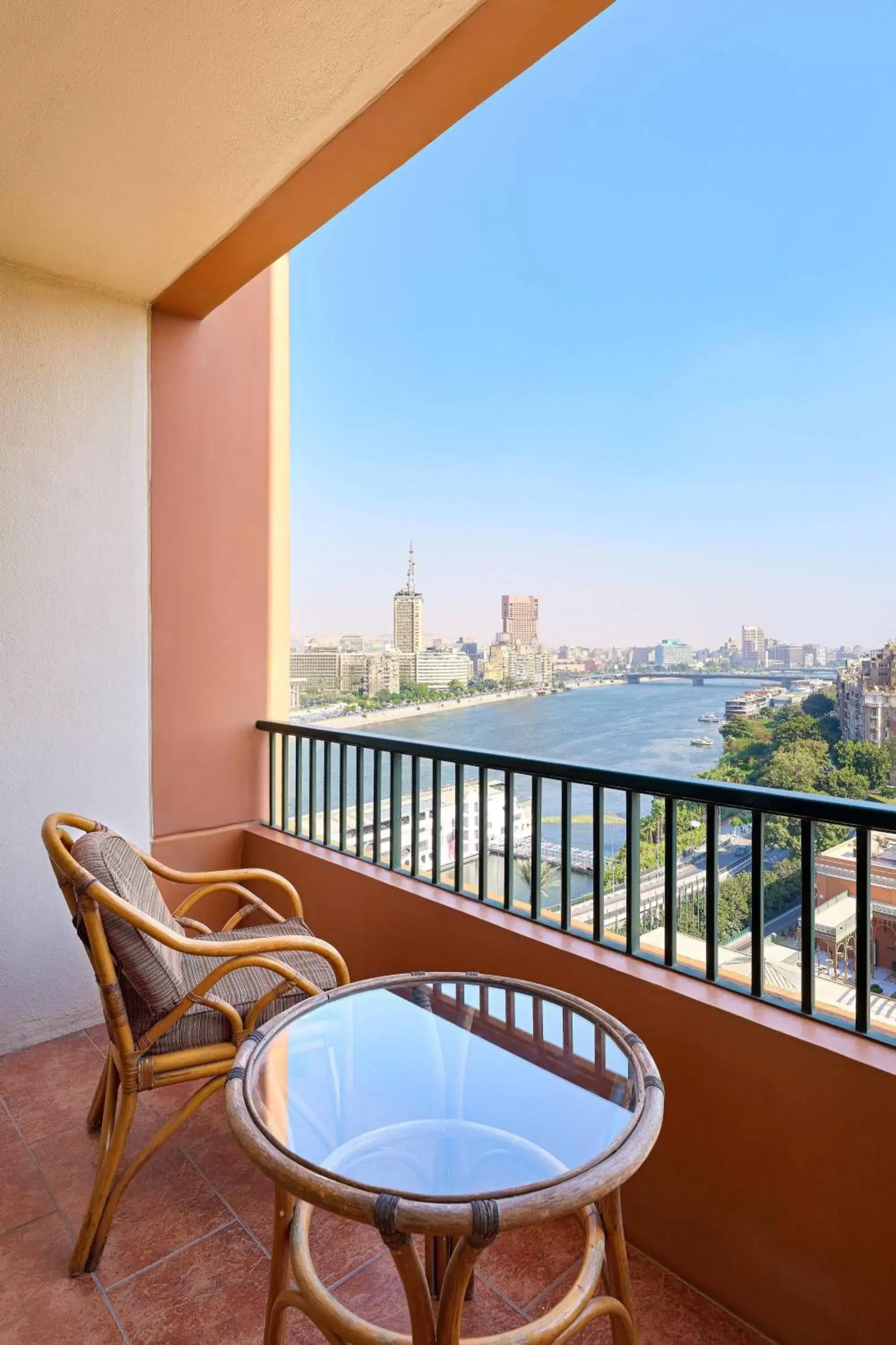 Bedroom, Balcony/Terrace in Cairo Marriott Hotel & Omar Khayyam Casino