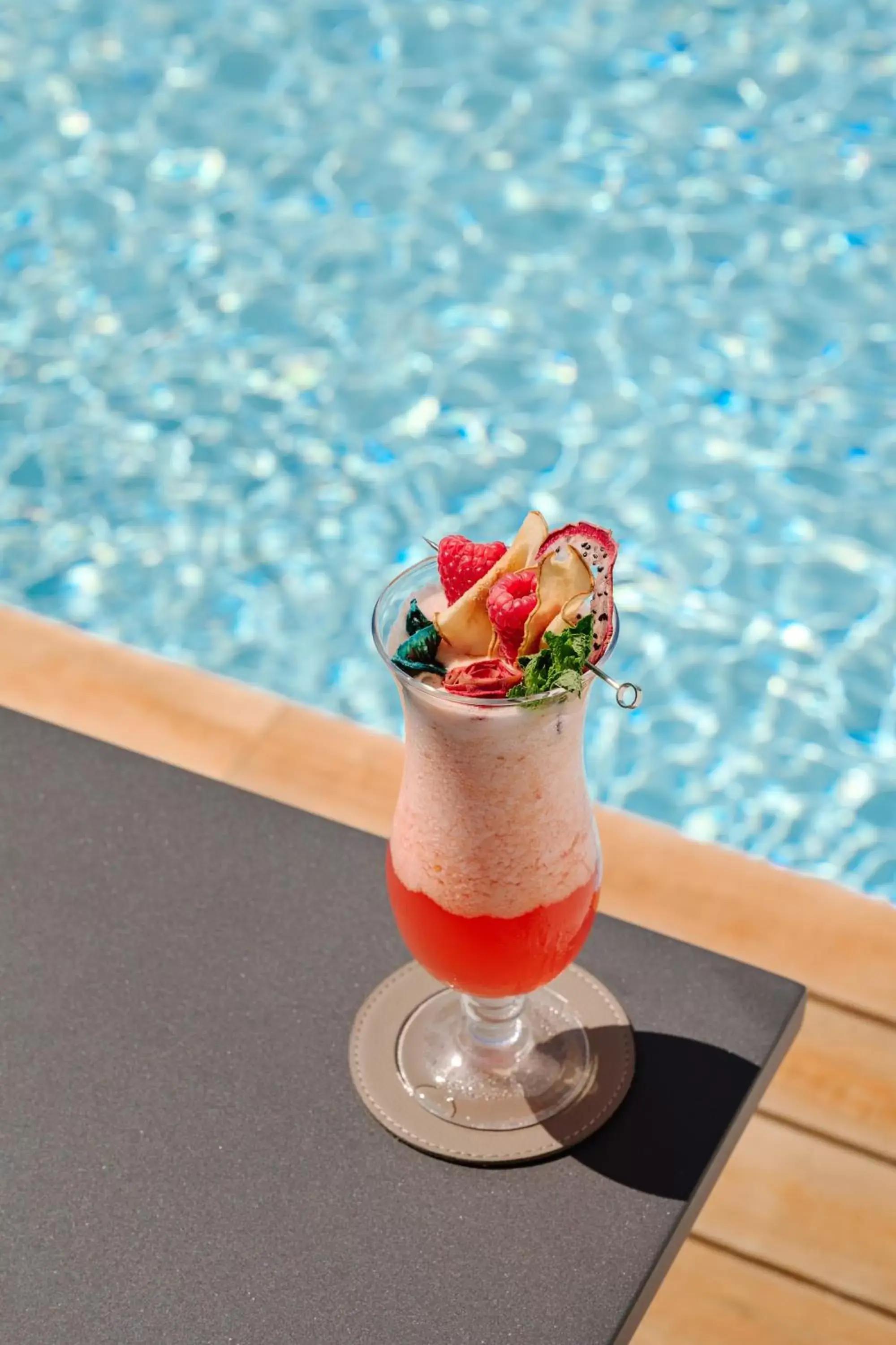 Swimming pool, Drinks in Grand Hotel Victoria concept & spa, by R Collection Hotels