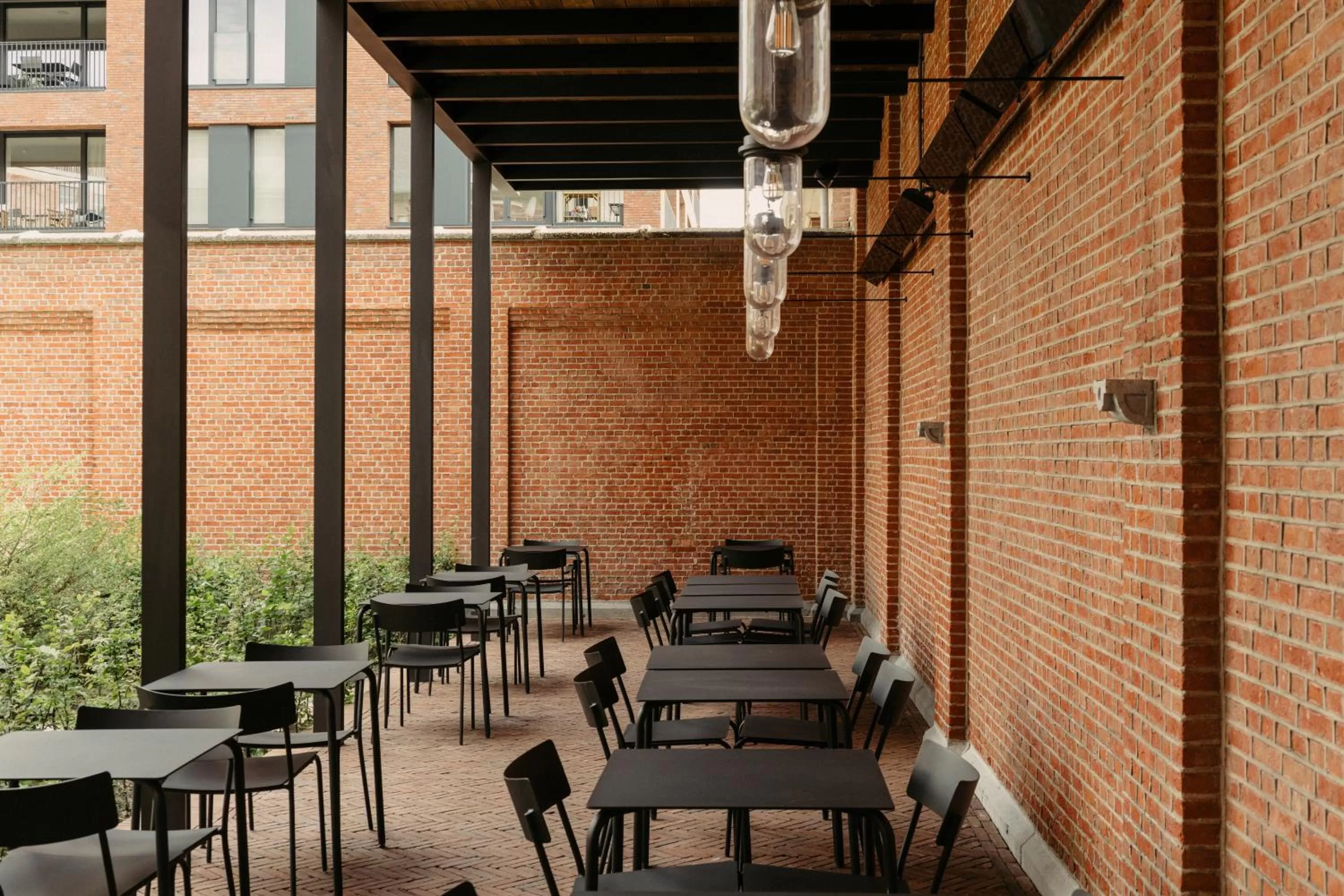 Restaurant/places to eat in august