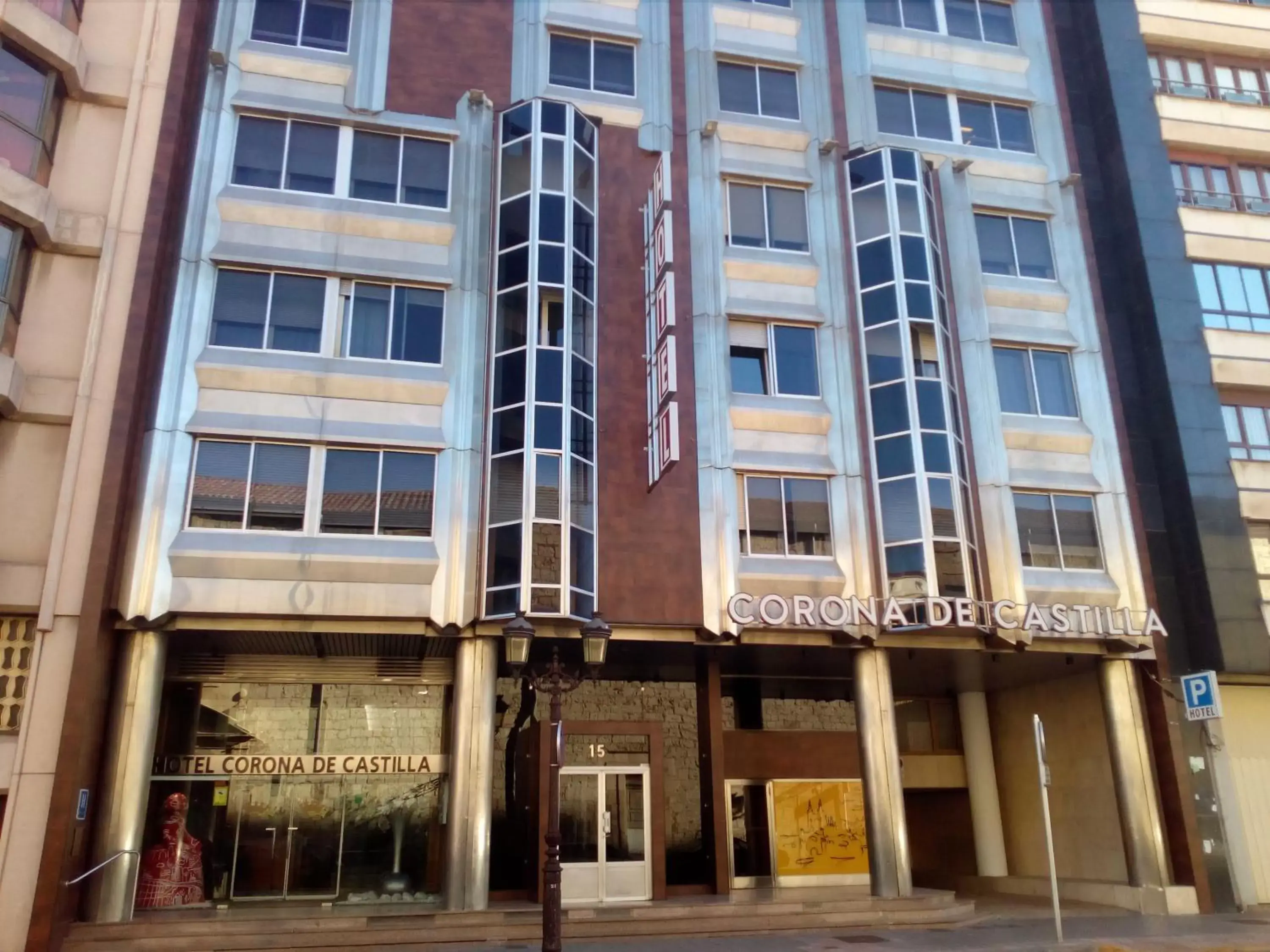 Property Building in Hotel Corona de Castilla Burgos