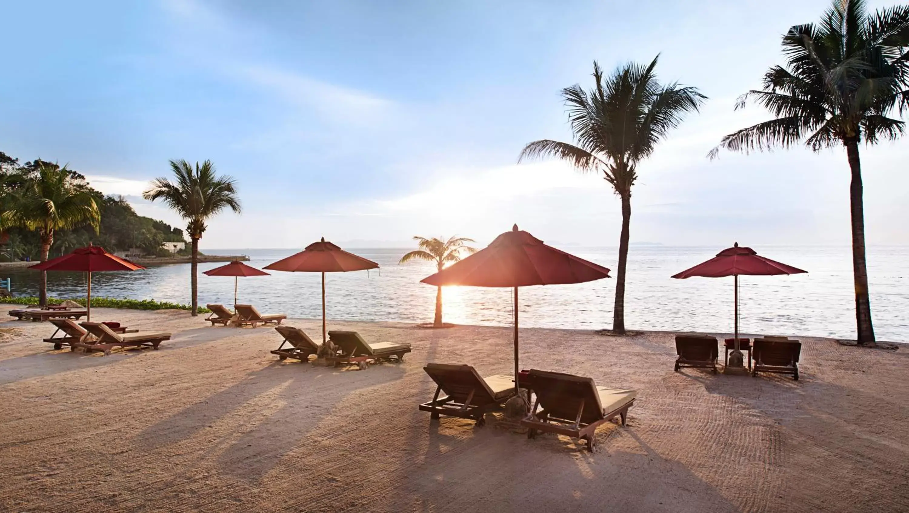 Beach in InterContinental Pattaya Resort, an IHG Hotel