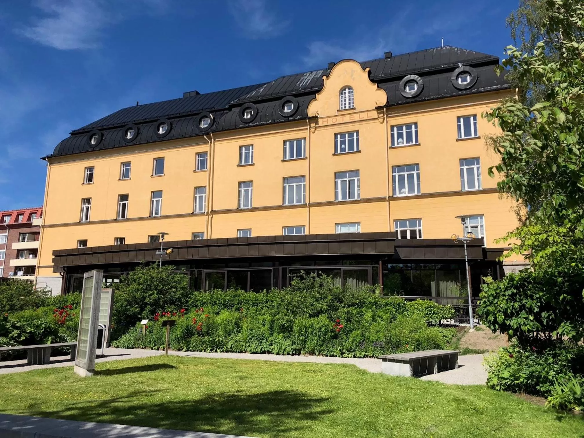 Facade/entrance in Piteå Stadshotell