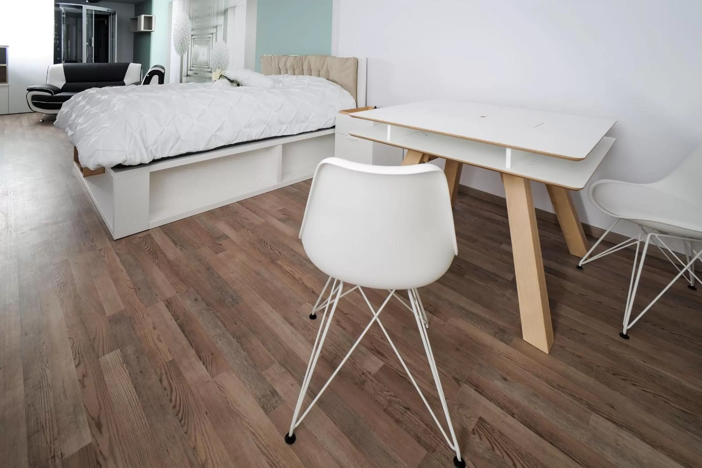 Photo of the whole room, Bed in Designpension Idyll Nr2 Hotel Garni