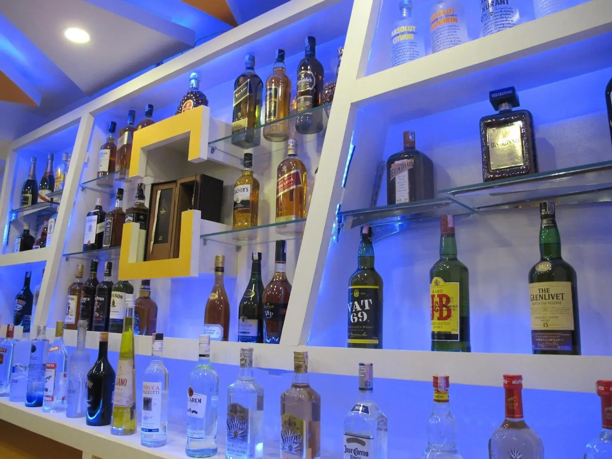 Lounge or bar in Royal Penguin Boutique Hotel & Spa Lounge or bar in Royal Penguin Boutique Hotel & Spa